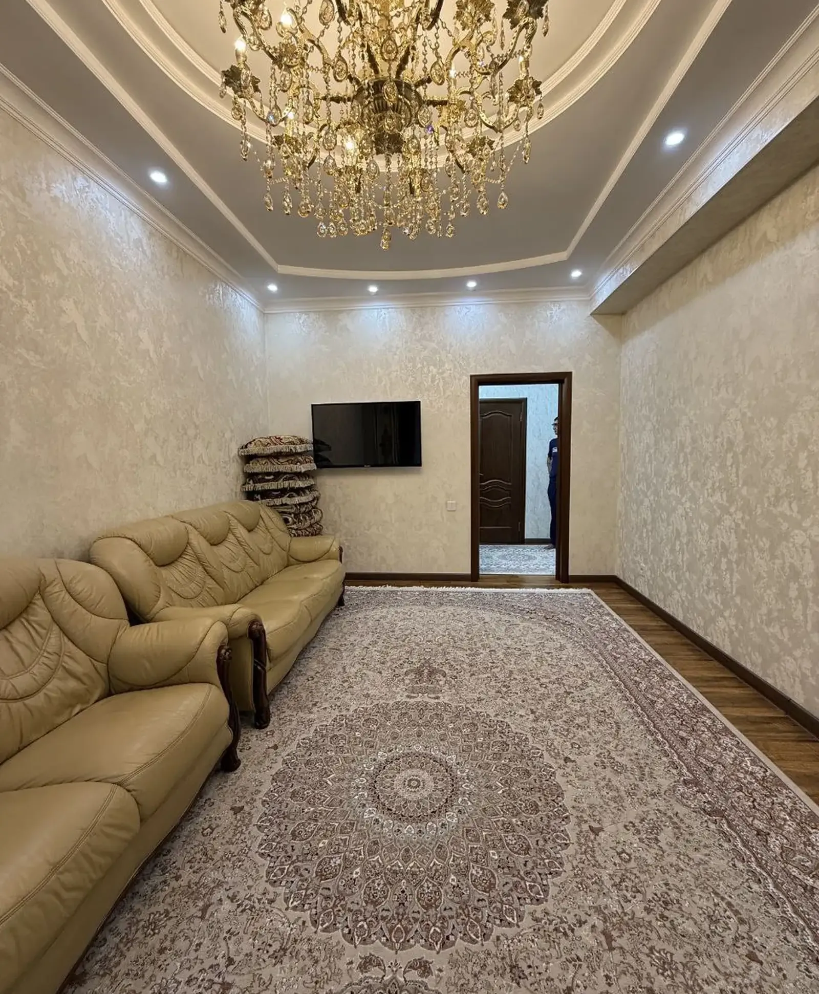 2-комн. квартира, 12 этаж, 127 м², Шохмансур, Ахмади Дониш