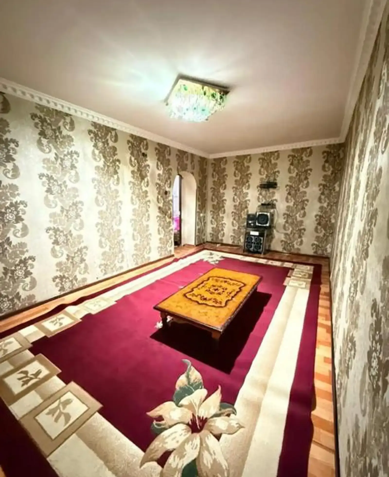 2-комн. квартира, 2 этаж, 76м², Сино