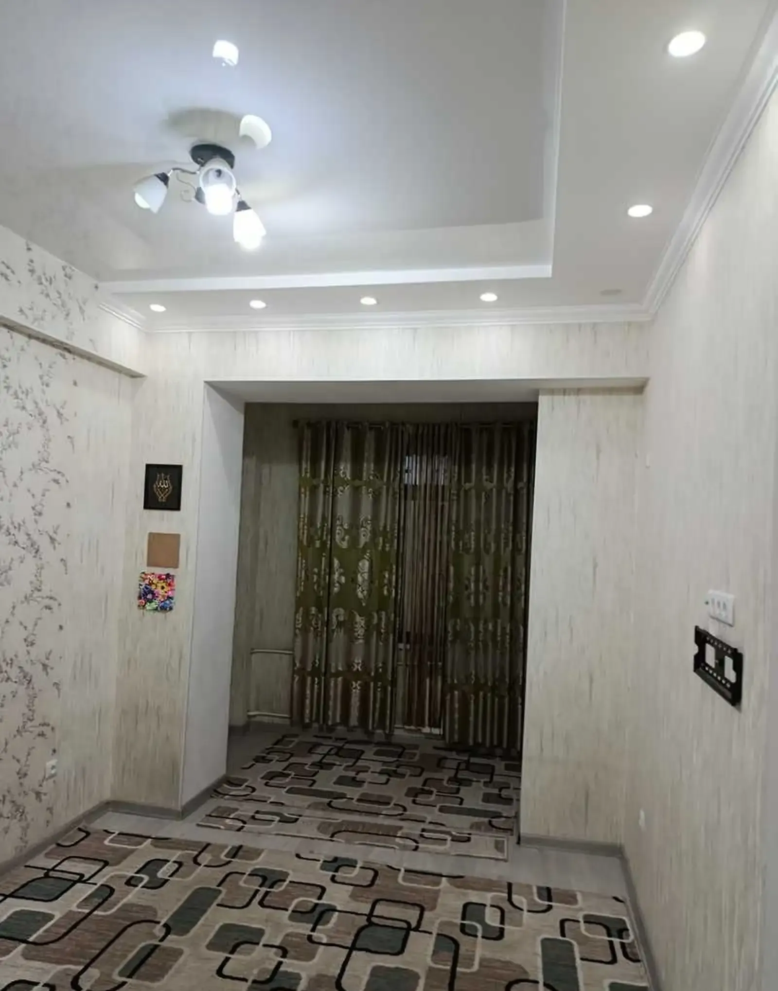 2-комн. квартира, 16 этаж, 52м², Дом печати