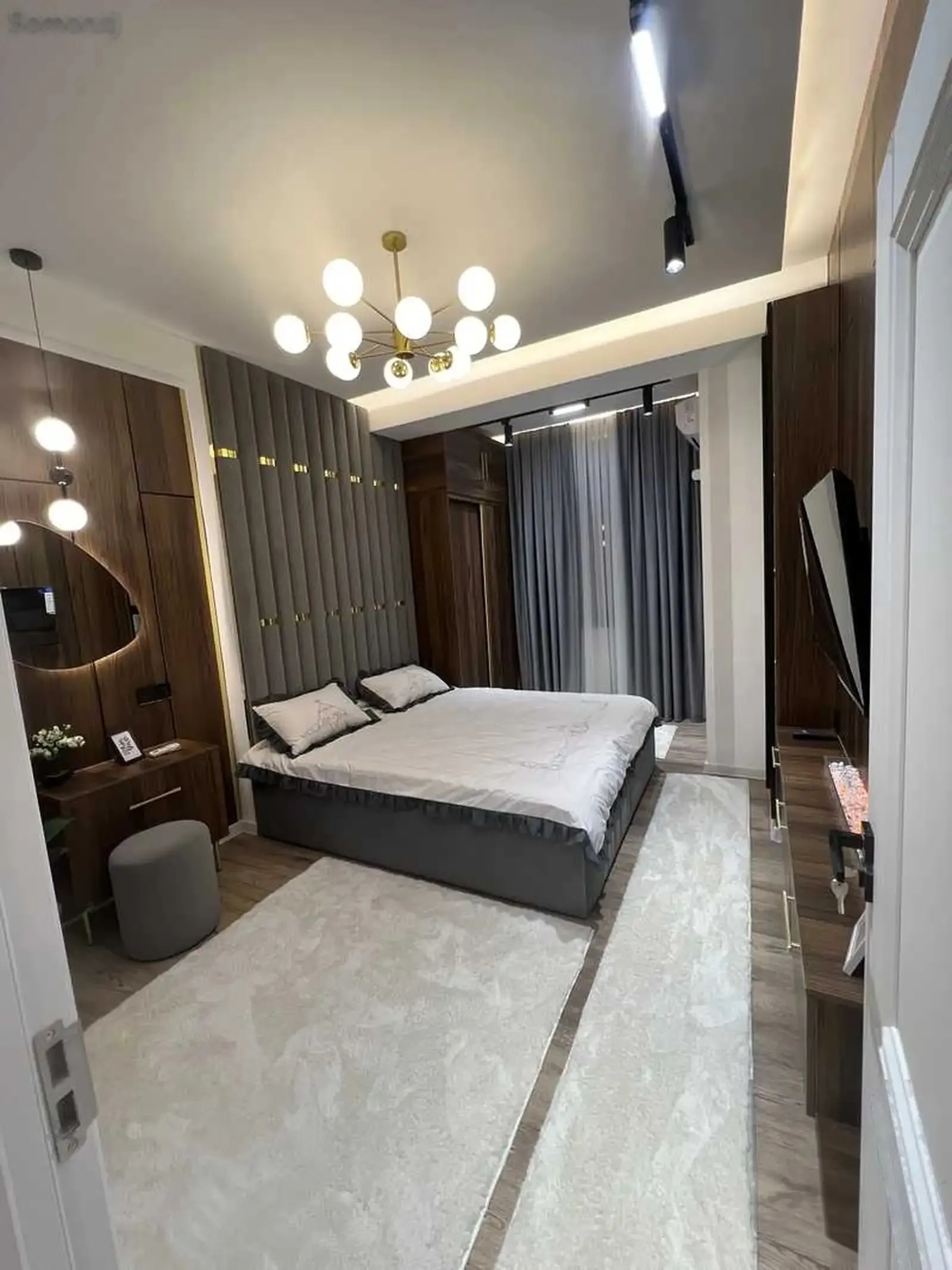 2-комн. квартира, 9 этаж, 80м², ул. Айни