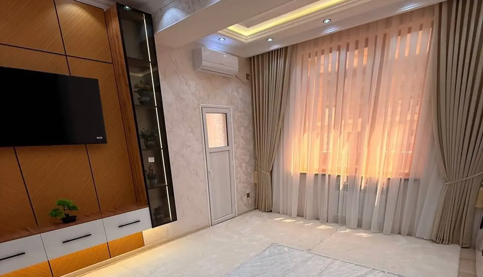 3-комн. квартира, 4 этаж, 106 м², Казокон,рубаруи курутобхонаи Нур