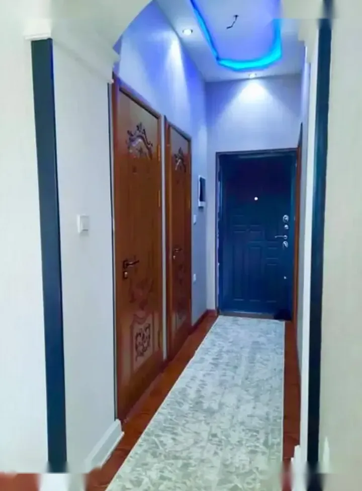 2-комн. квартира, 4 этаж, 60м², Сино