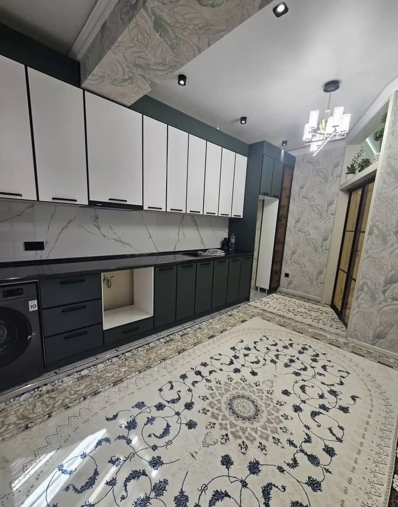 2-комн. квартира, 3 этаж, 77 м², Сино
