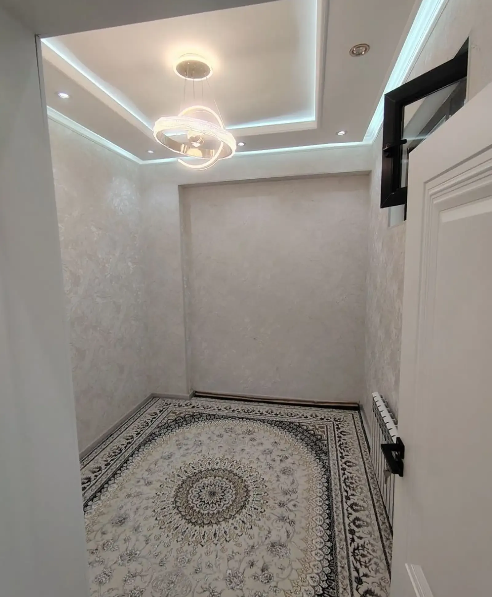 3-комн. квартира, 2 этаж, 70 м², Сино