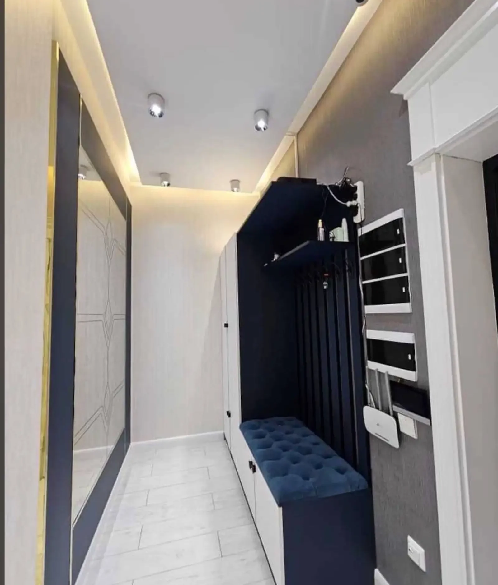 2-комн. квартира, 12 этаж, 61 м², Шохмансур