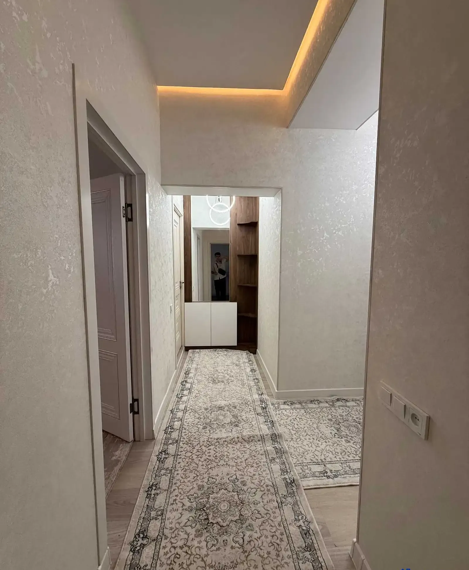 2-комн. квартира, 12 этаж, 77м², Овир