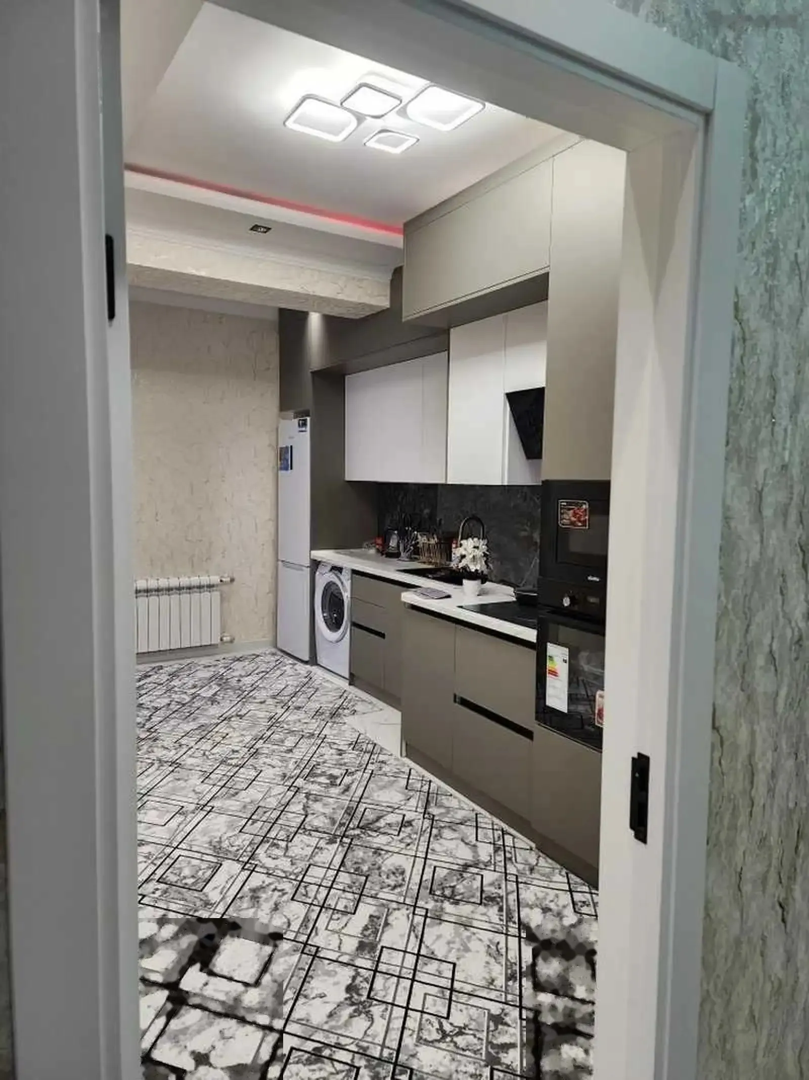 2-к квартира, 10 этаж, 74 м², Овир, доми Ёвар