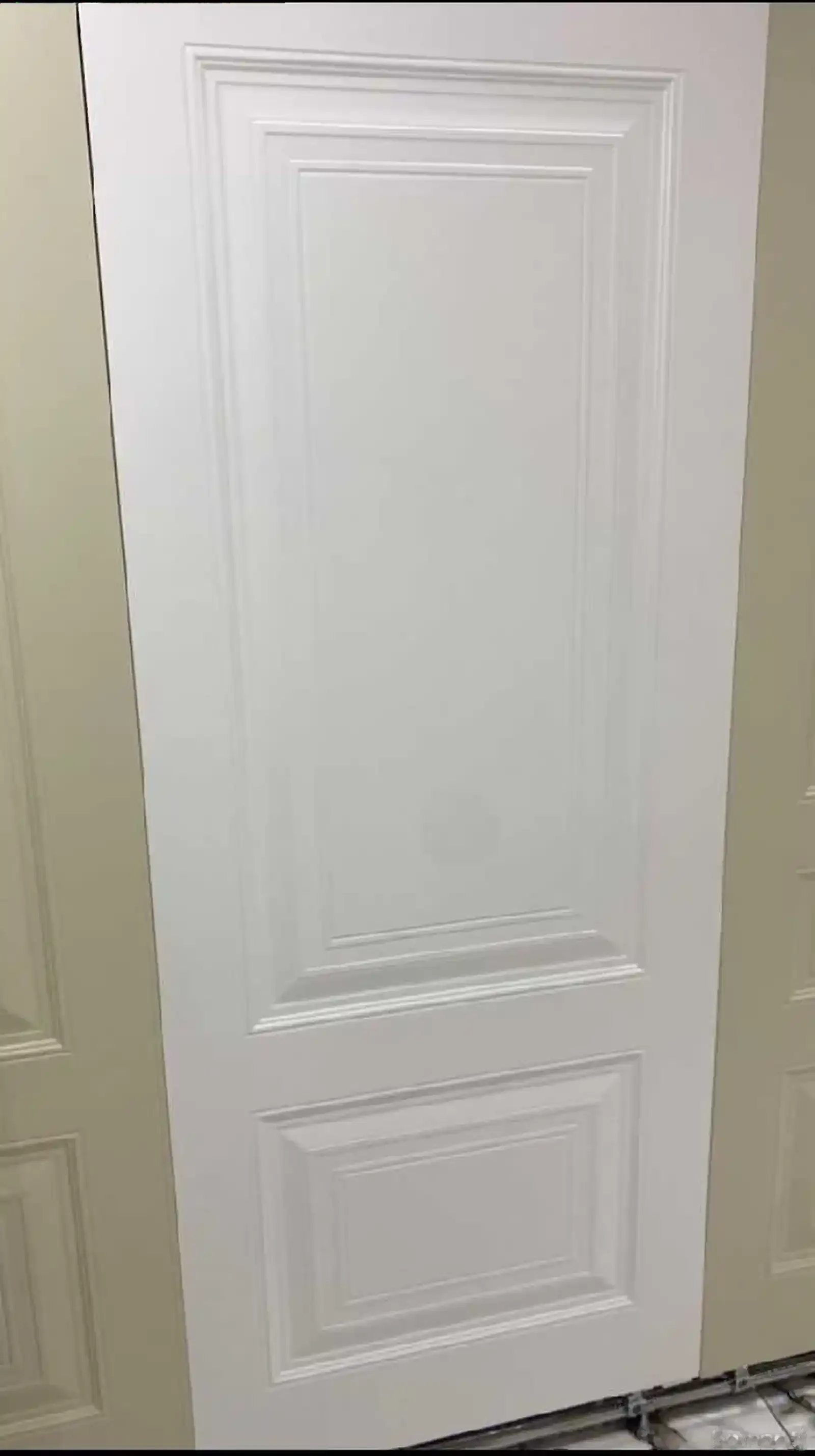 Классическая дверь