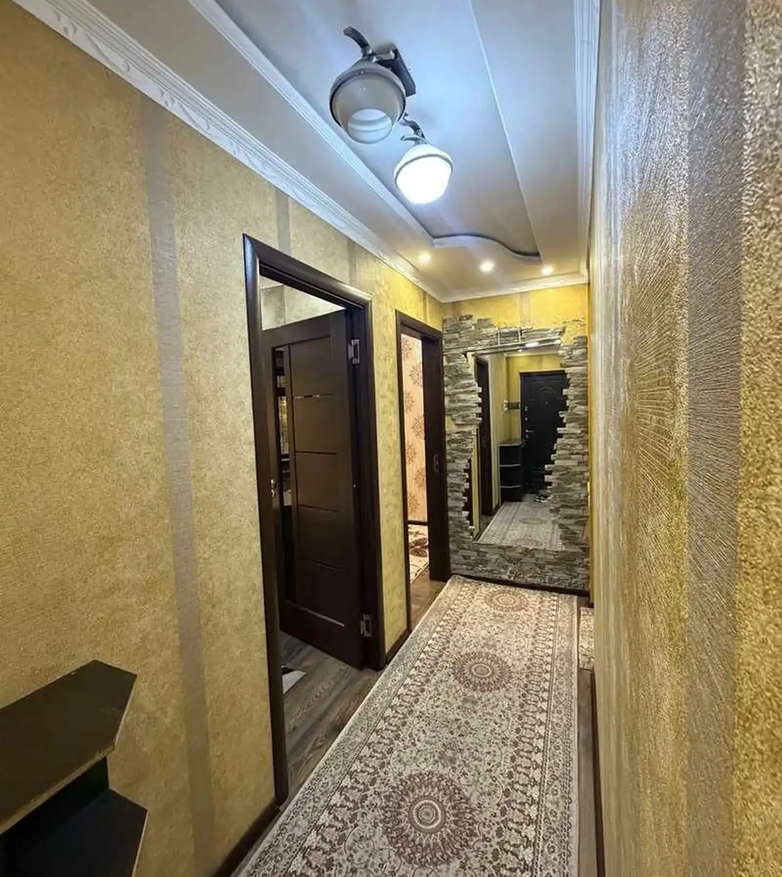 4-комн. квартира, 2 этаж, 95м², Сино