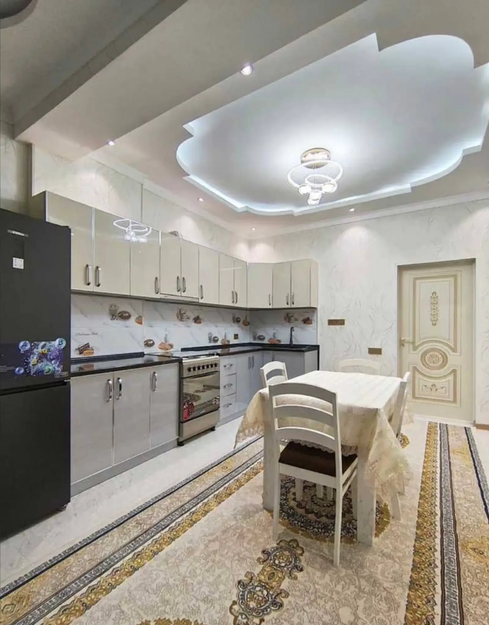 2-комн. квартира, 15 этаж, 83 м², н. Сино, 82 мкр, Эстакада