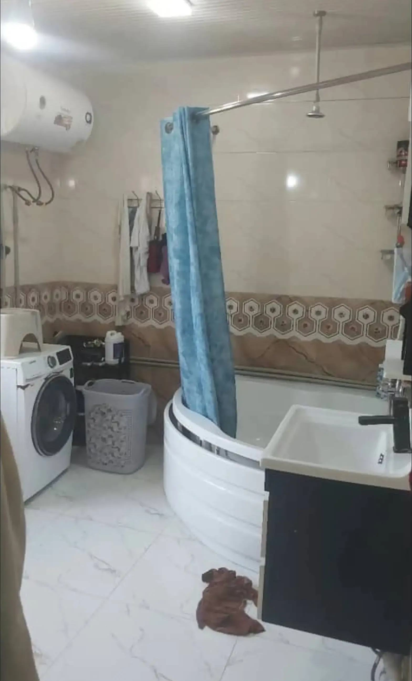 2-этажный, 7 комнатный дом, 360 м², Фирдавси Зебошка