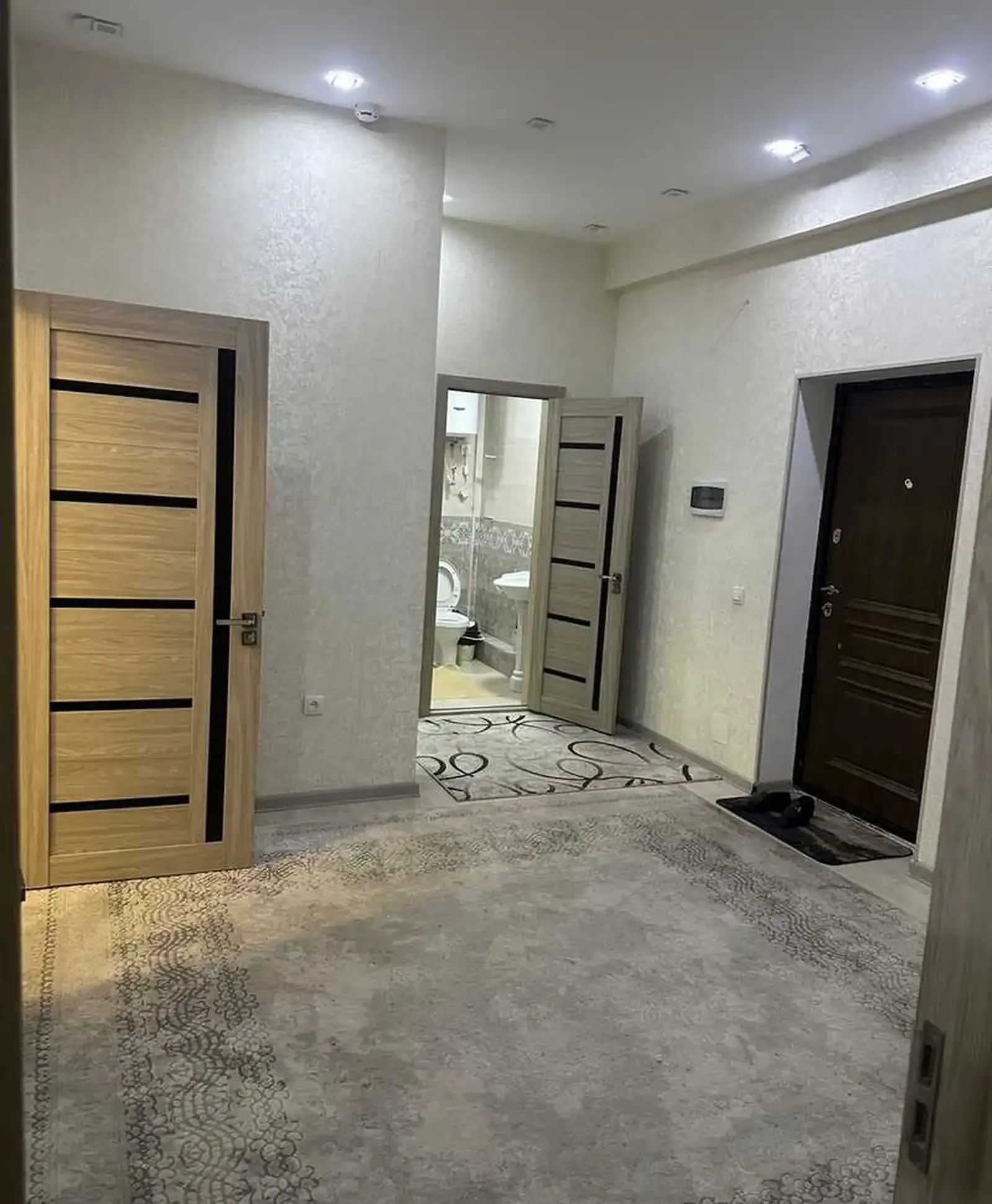 2-комн. квартира, 3 этаж, 68м², И.Сомони