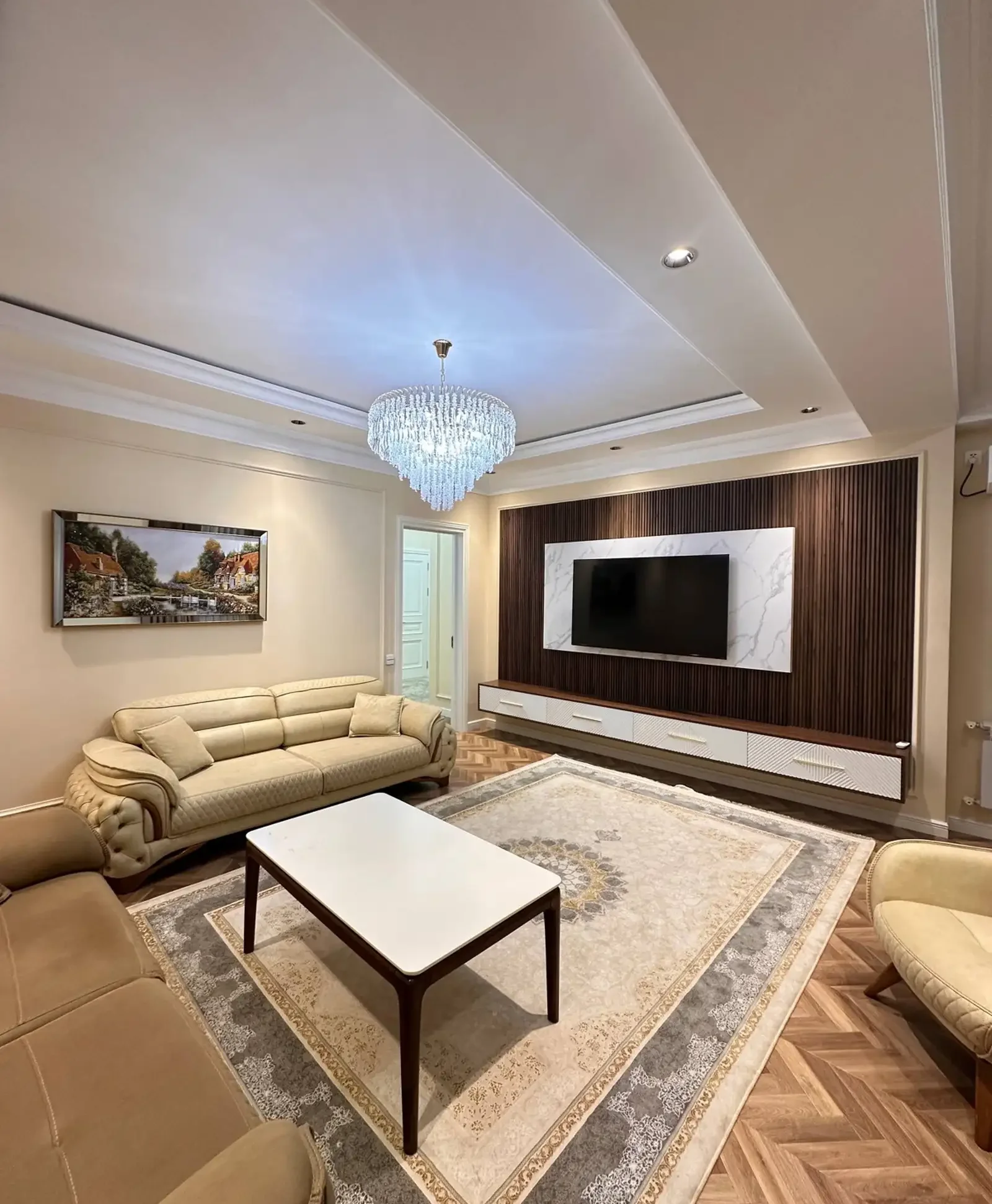 3-комн. квартира, 3 этаж, 102 м², Исмоили Сомони школа 8 (Дом Баракат)