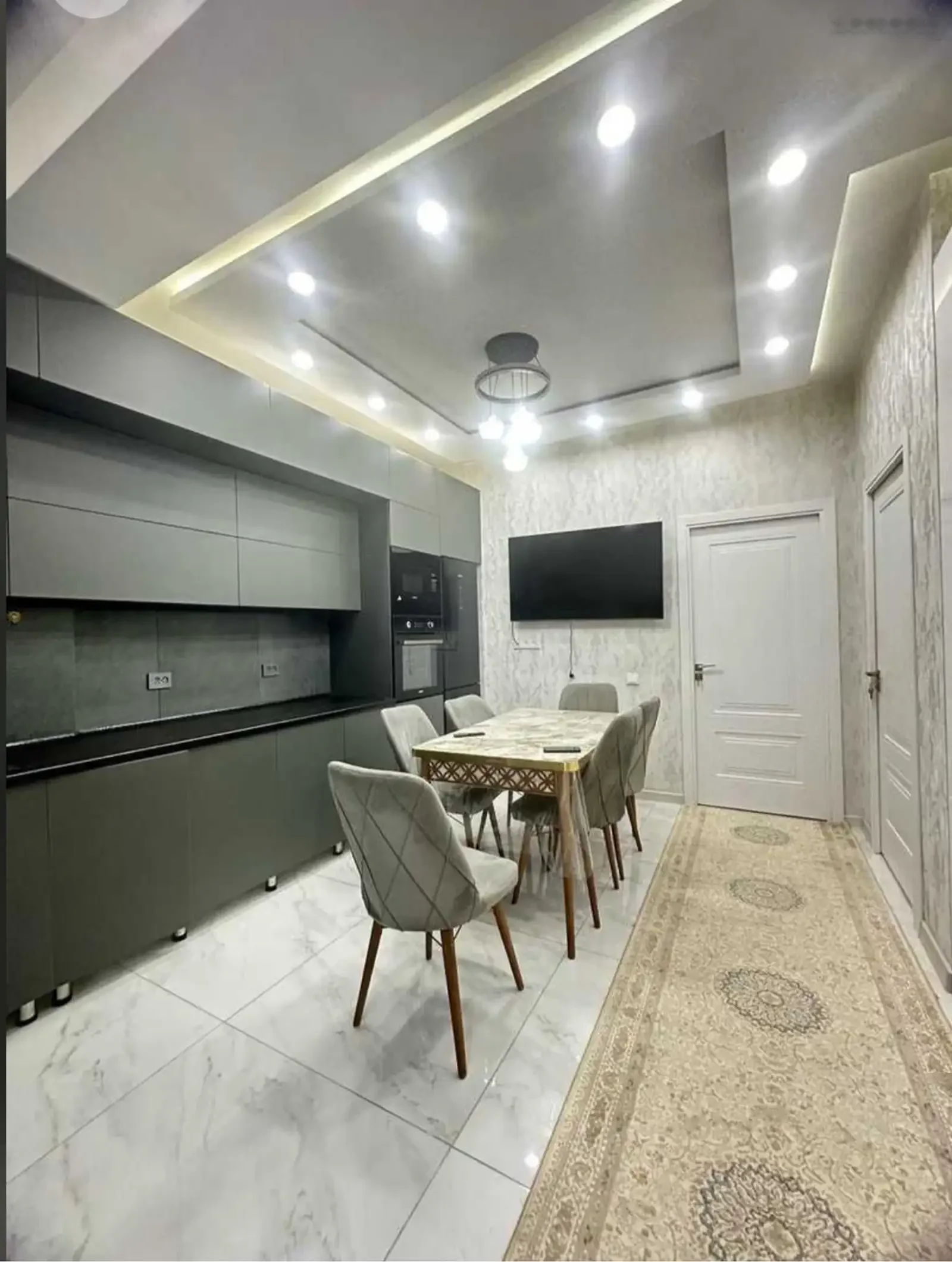 3-к квартира, 9 этаж, 80 м², Аэропорт