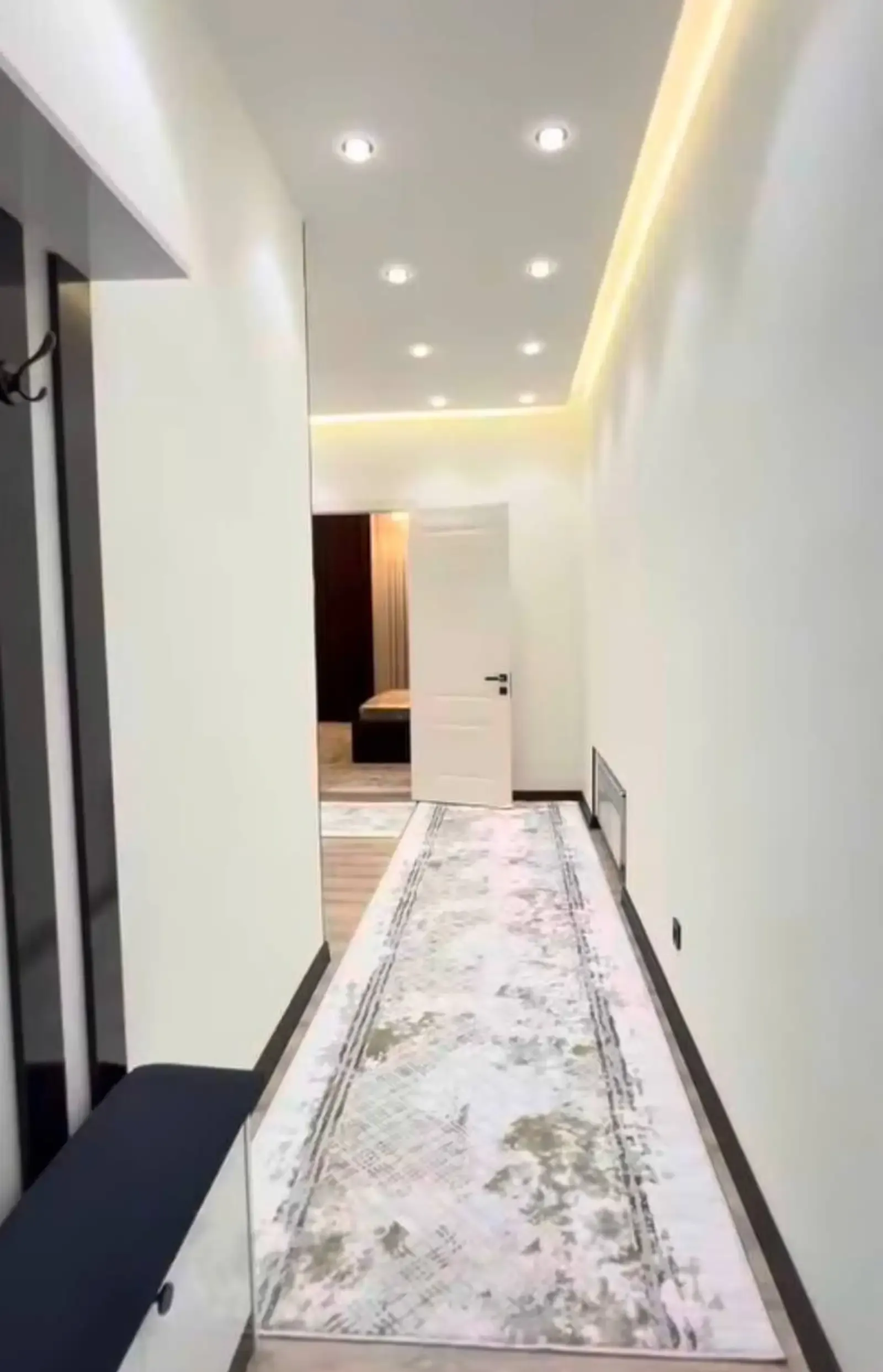 2-комн. квартира, 8 этаж, 64 м², Фирдавси