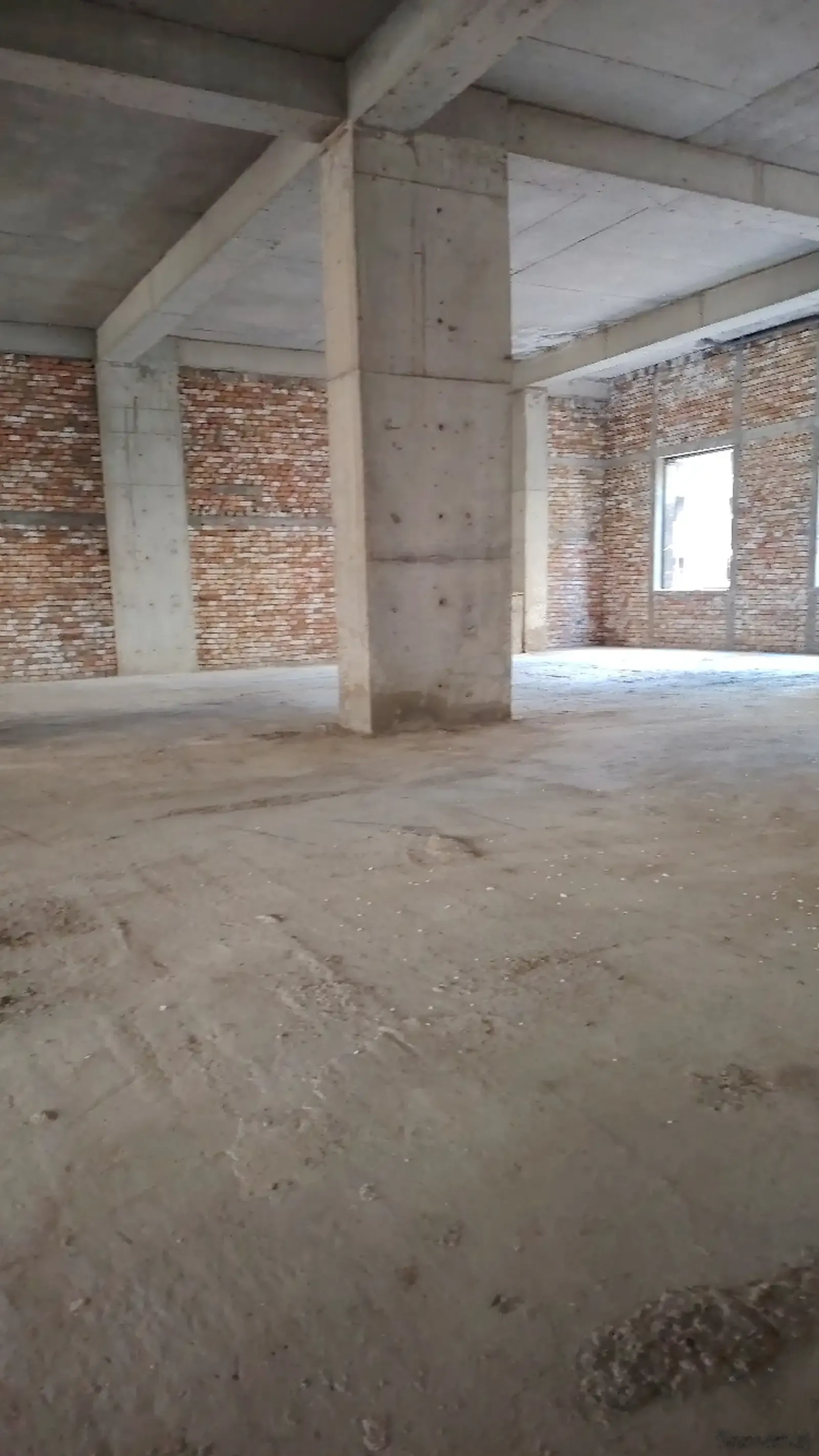 Помещение под свободное назначение, 131м², Фирдавси яккачинор (Чал-чам)