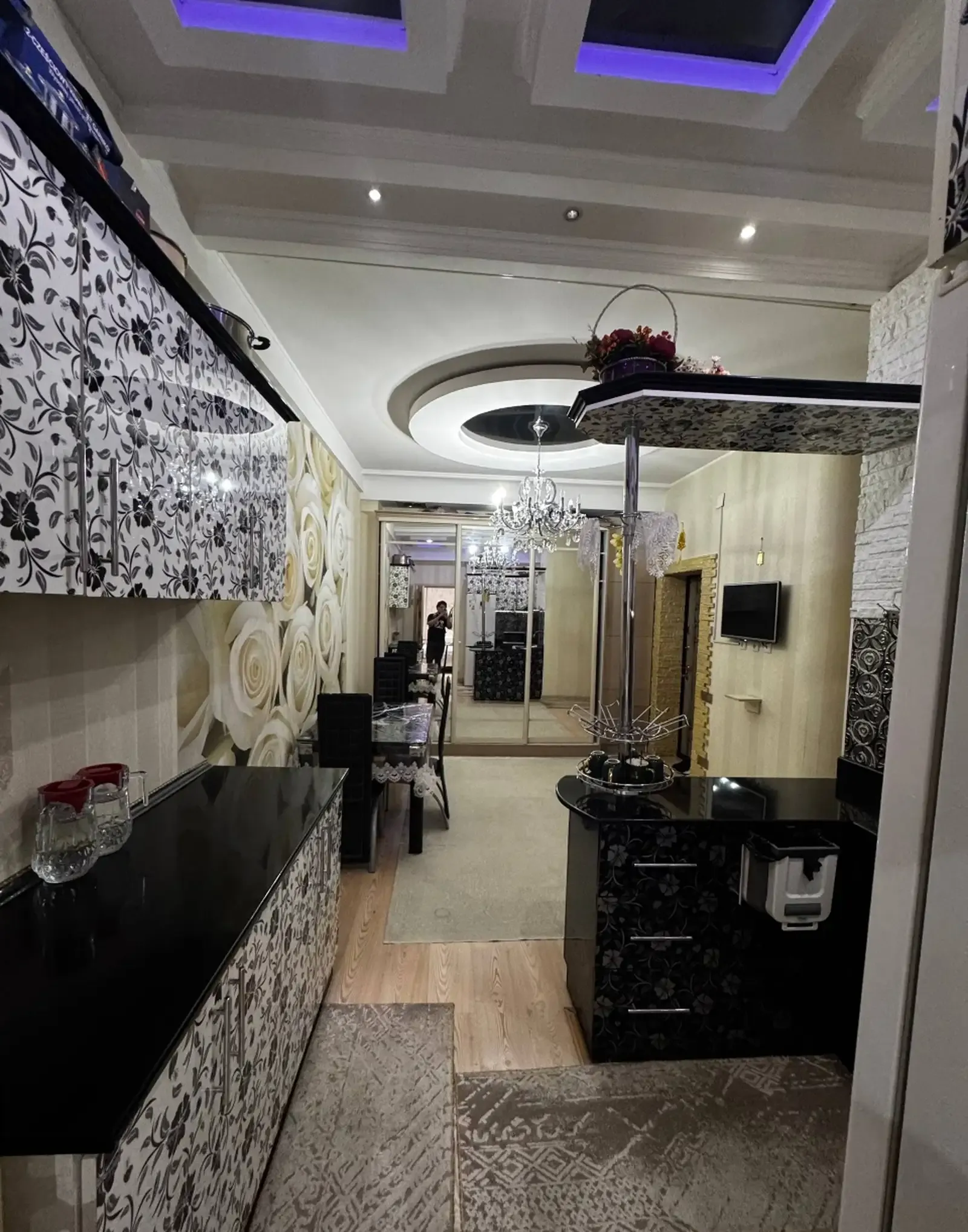 3-комн. квартира, 13 этаж, 107 м², И.Сомони дом Паркинг орт Мгу