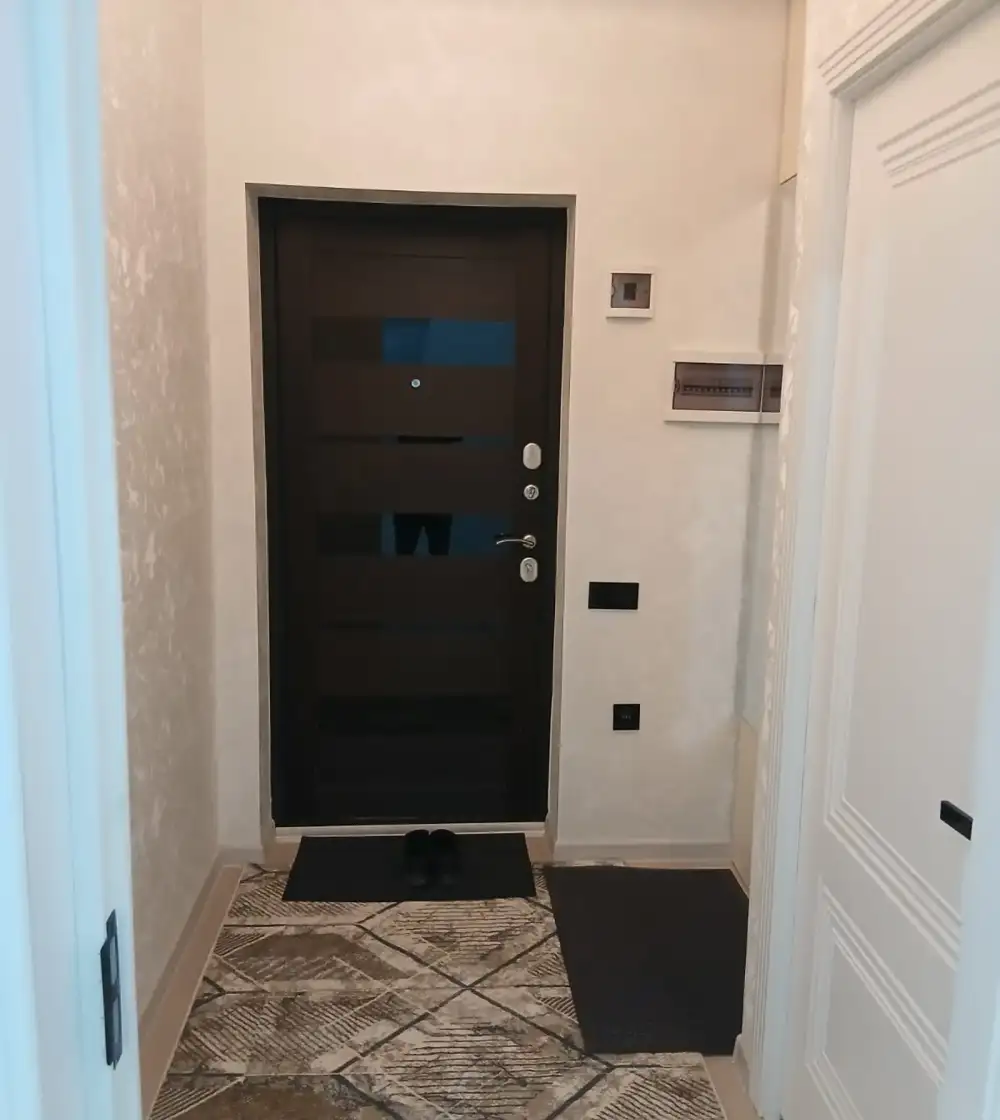 2-комн. квартира, 12 этаж, 55м², Шохмансур Голубой экран ру баруи Пайкар