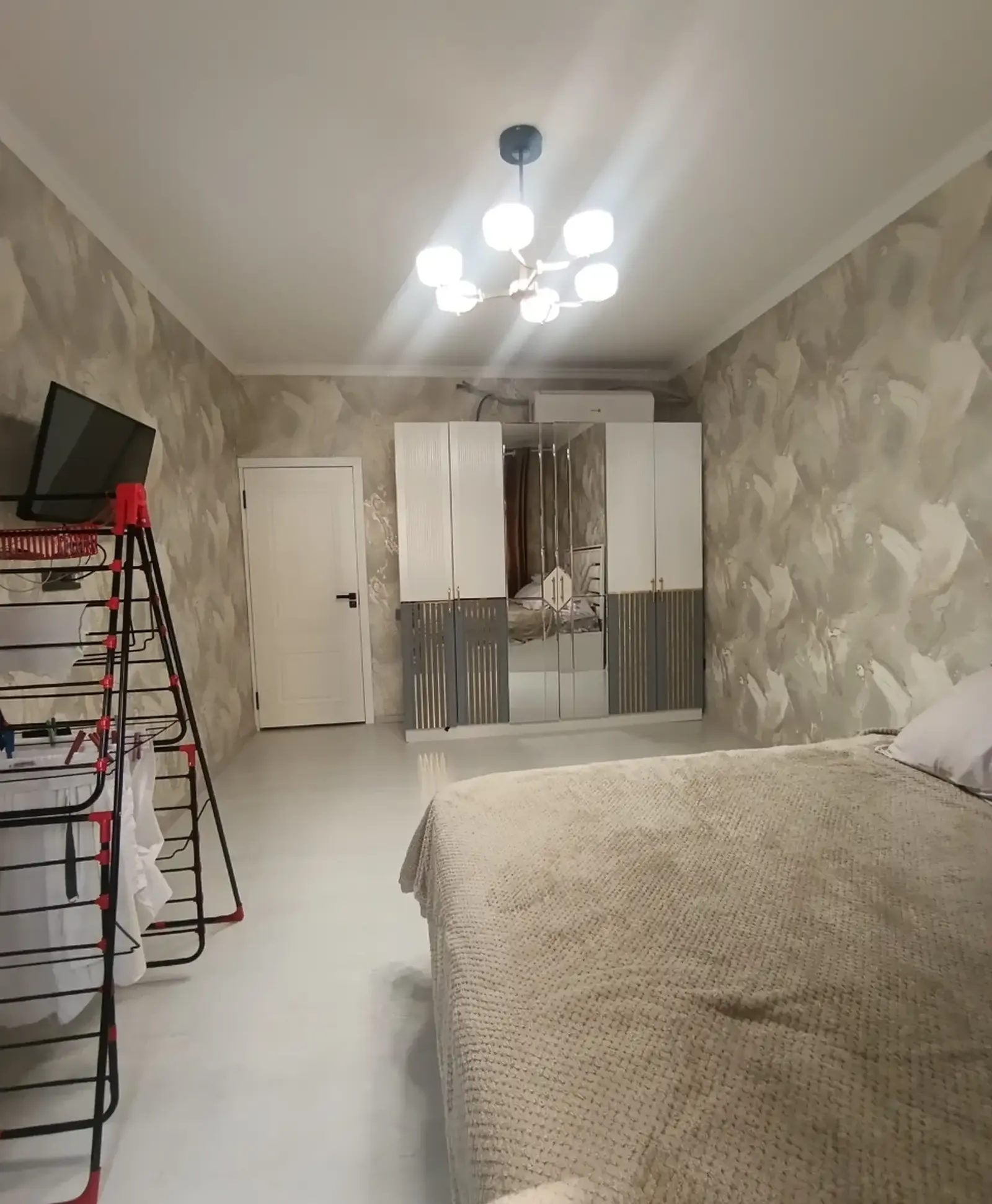 2-комн. квартира, 2 этаж, 70 м², Фирдавси, Молодёжный Бетонка