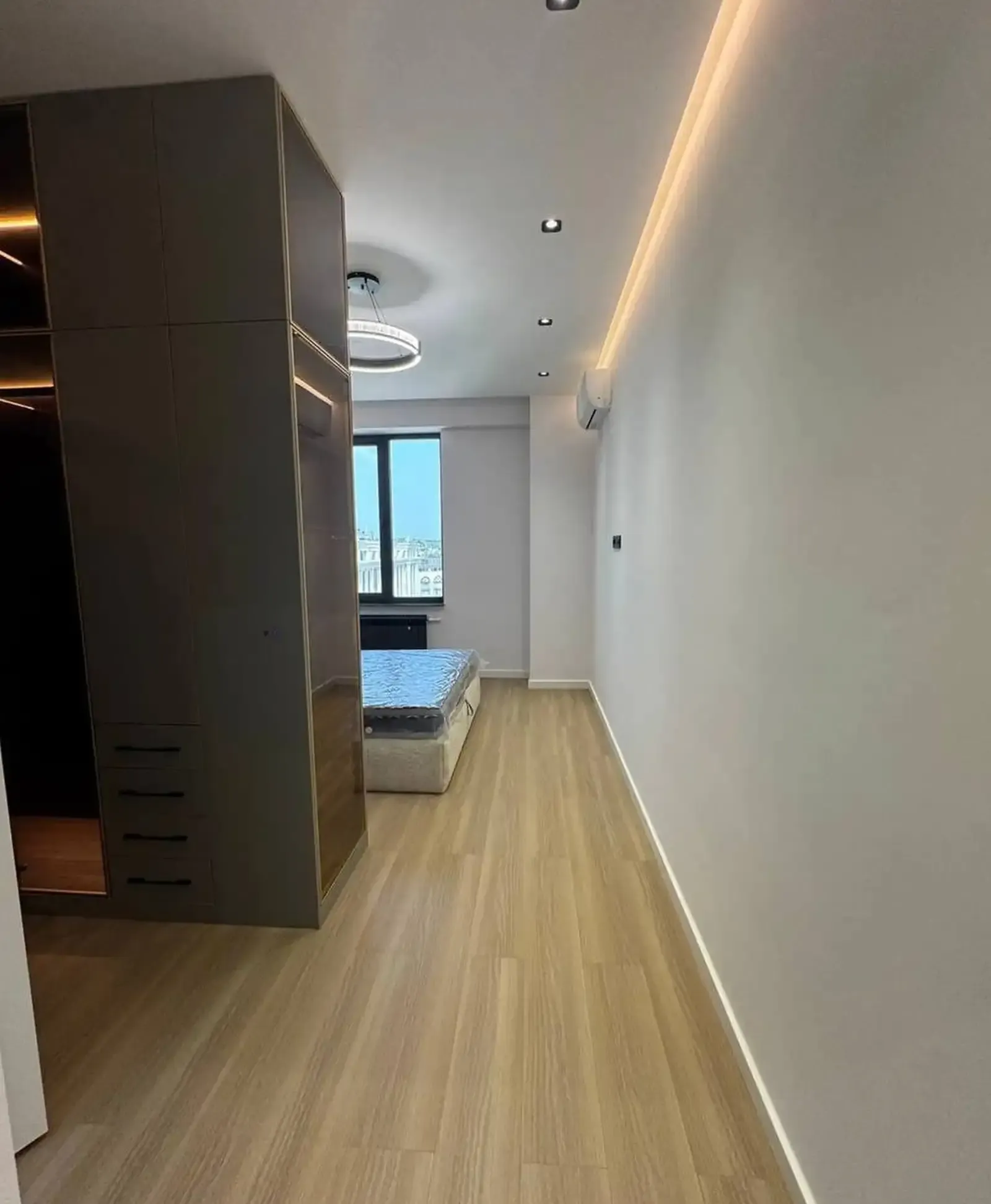 2-комн. квартира, 20 этаж, 99 м², Шохмансур куруши кабир поликлиникаи 1