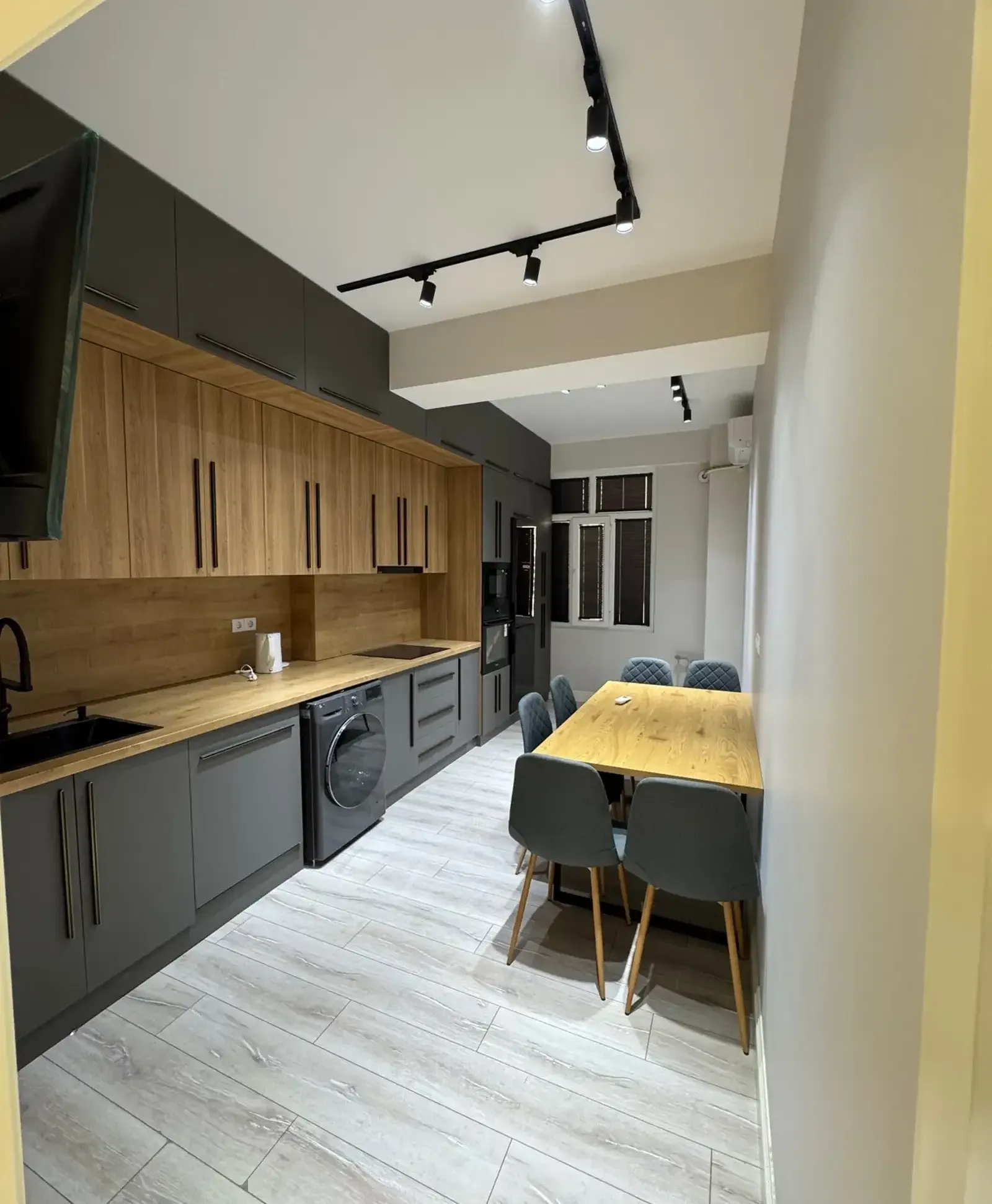 3-комн. квартира, 13 этаж, 120м², пр Рудаки / И Сомони