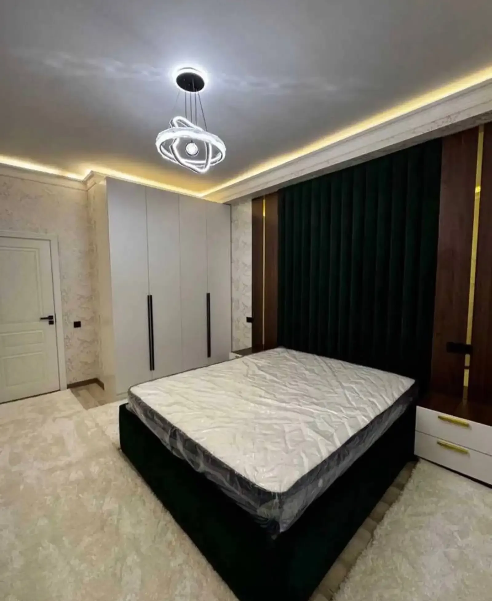 2-комн. квартира, 12 этаж, 79 м², Шохмансур