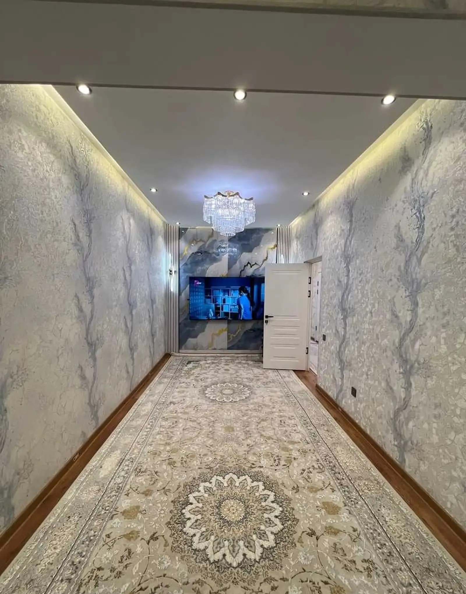2-комн. квартира, 11 этаж, 65м², Цирк