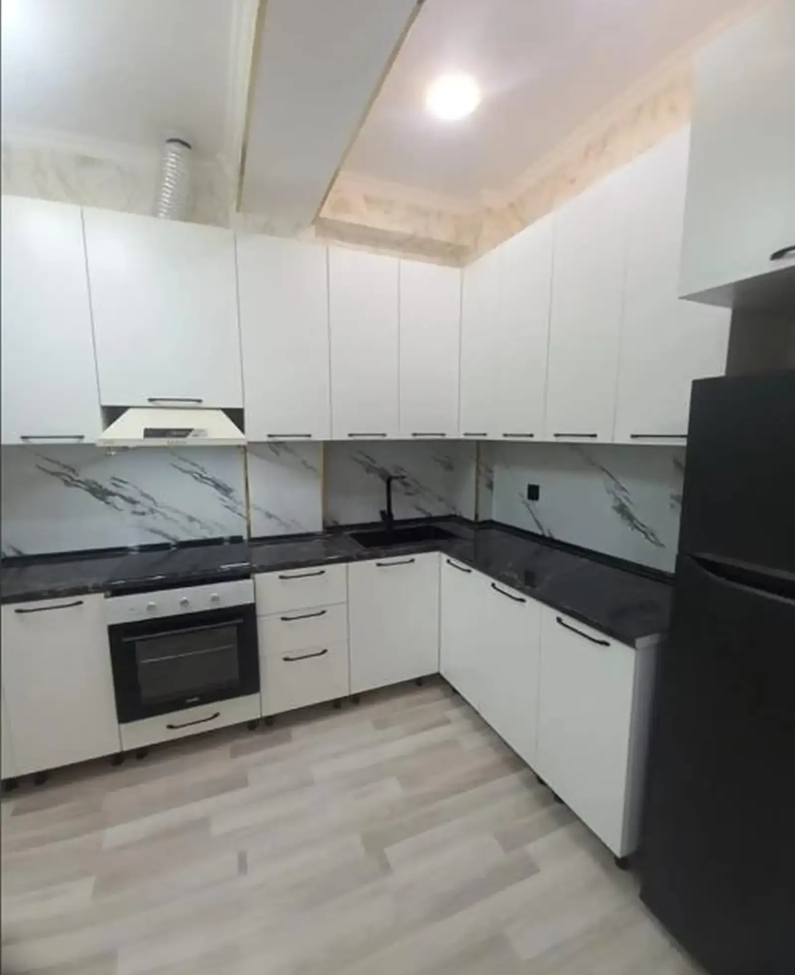 2-комн. квартира, 4 этаж, 56м², Шохмансур
