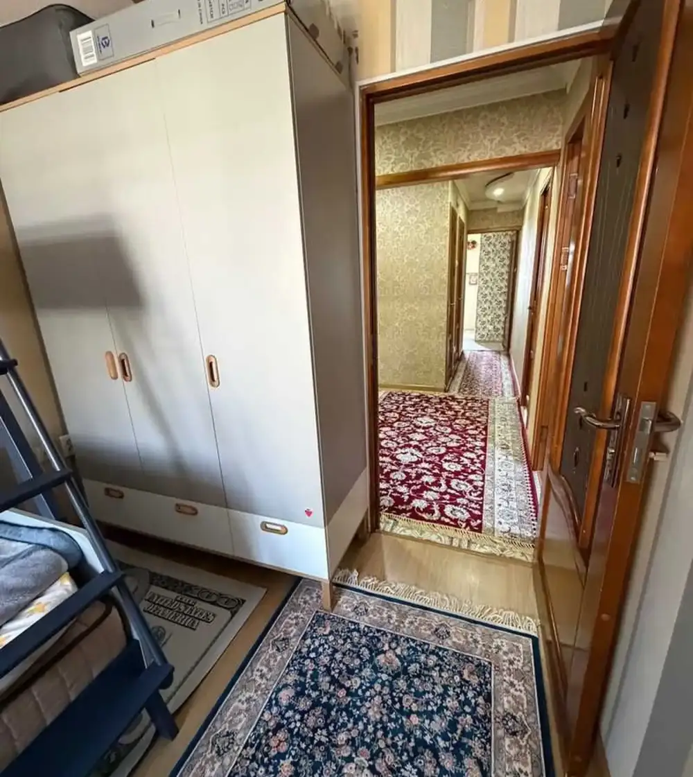 3-комн. квартира, 5 этаж, 70 м², Сино