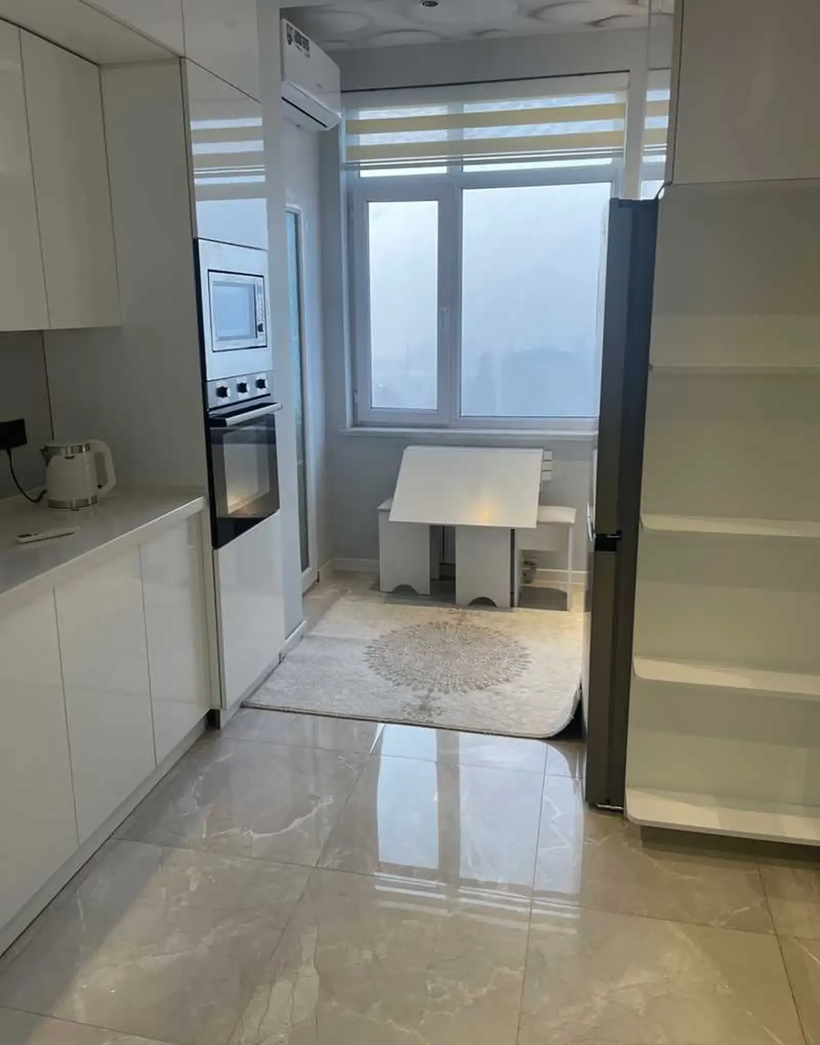 2-комн. квартира, 9 этаж, 66м², Танка