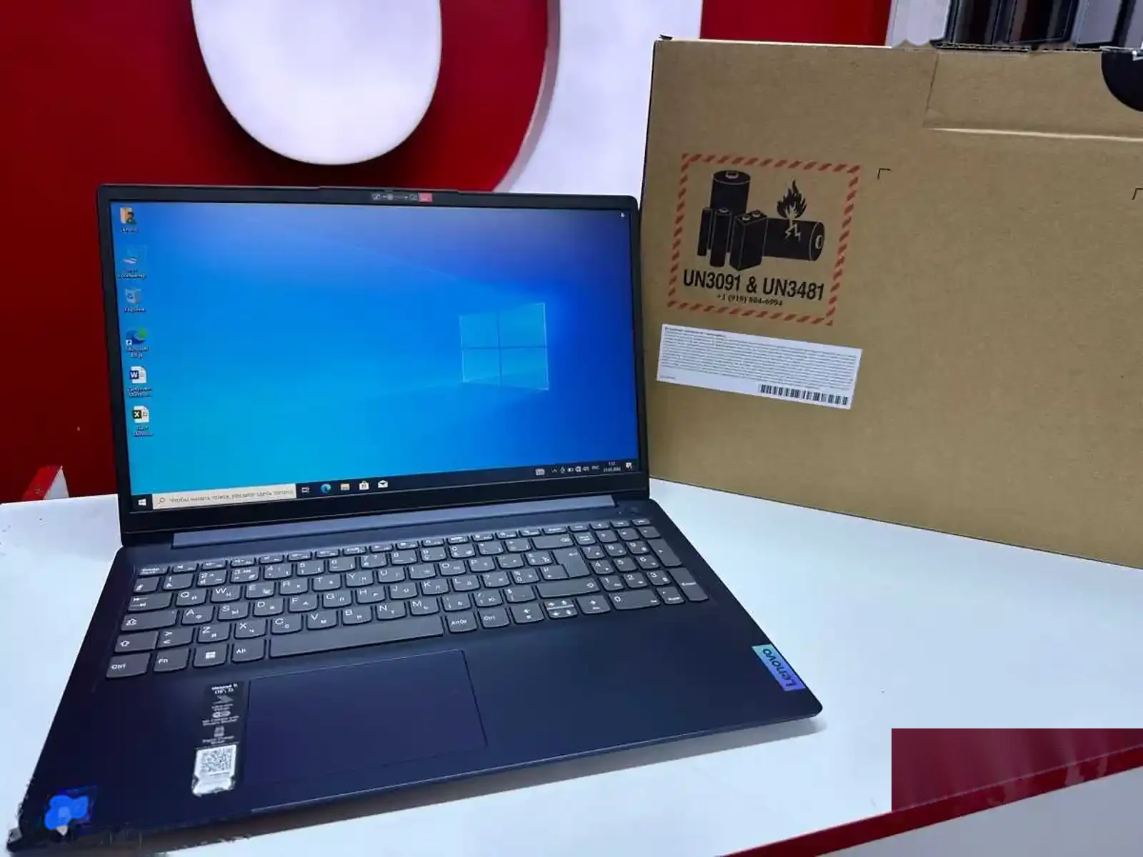 Lenovo Ноутбук Intel Celeron N4020