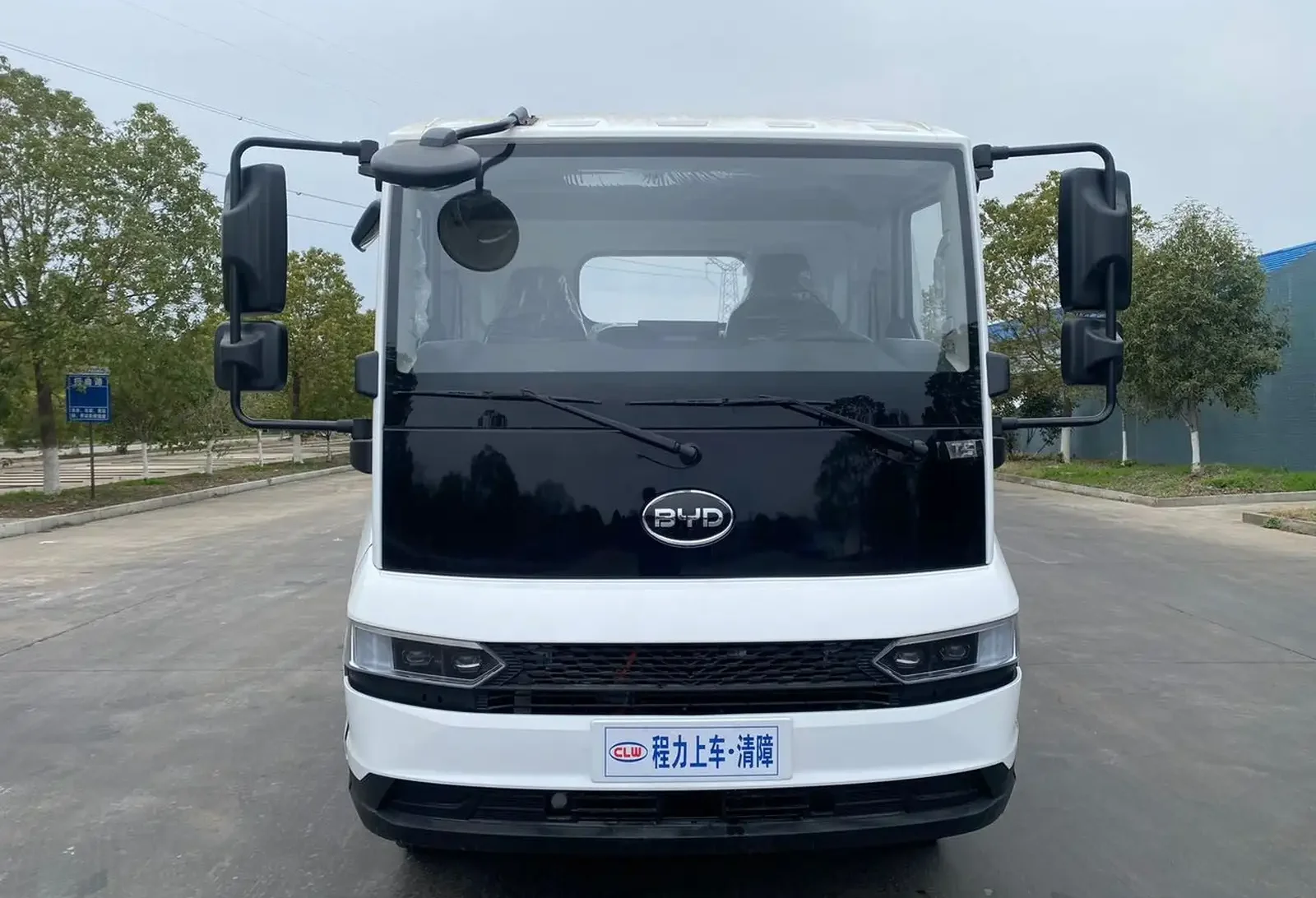 Электроэвакуатор BYD