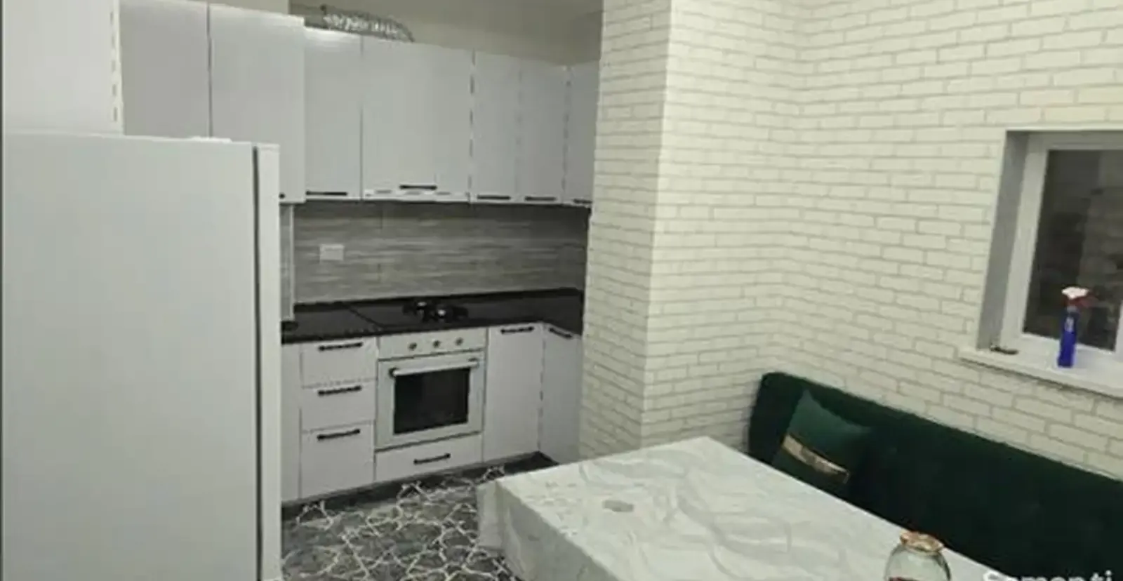 2-комн. квартира, 5 этаж, 70м², Фирдавси