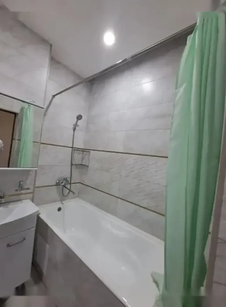 3-комн. квартира, 1 этаж, 92м², Сино