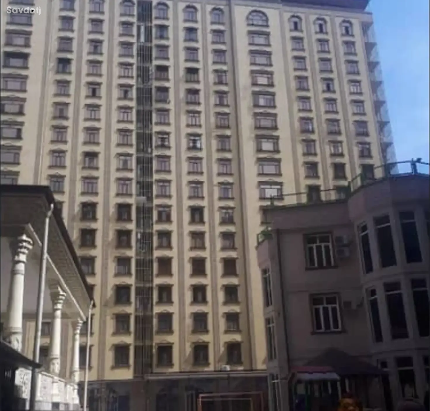 2-комн. квартира, 12 этаж, 71м², Шохмансур