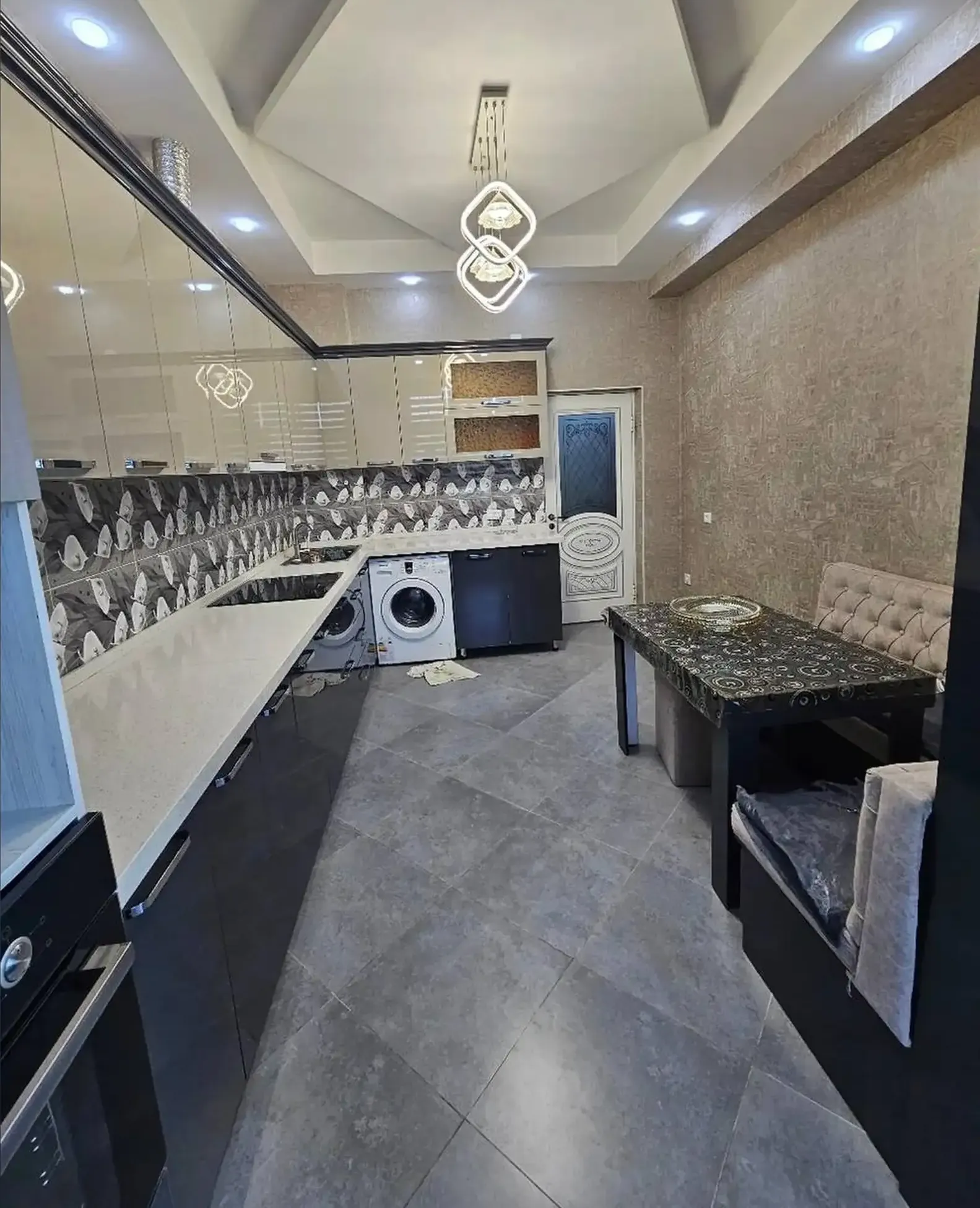 2-комн. квартира, 6 этаж, 77 м², Исмоили Сомони, Мехргон