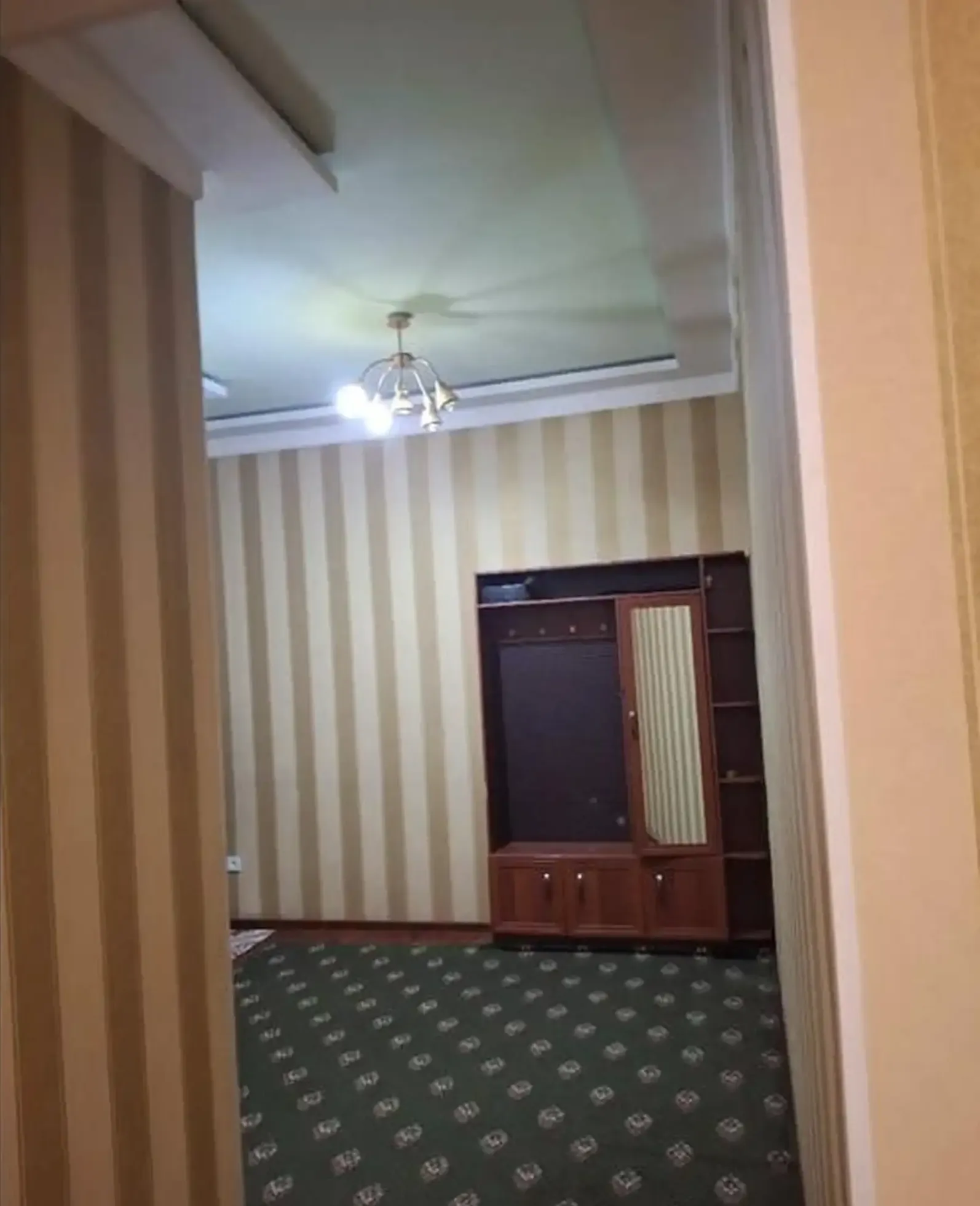 2-комн. квартира, 4 этаж, 77м², Сино