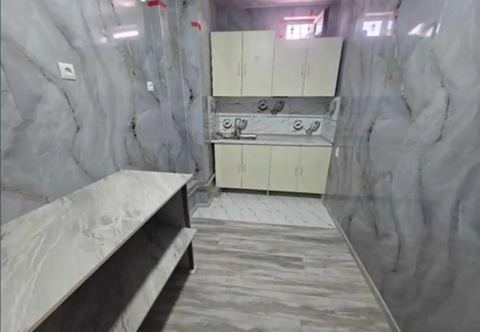 3-комн. квартира, Цокольный этаж, 66м², Шохмансур