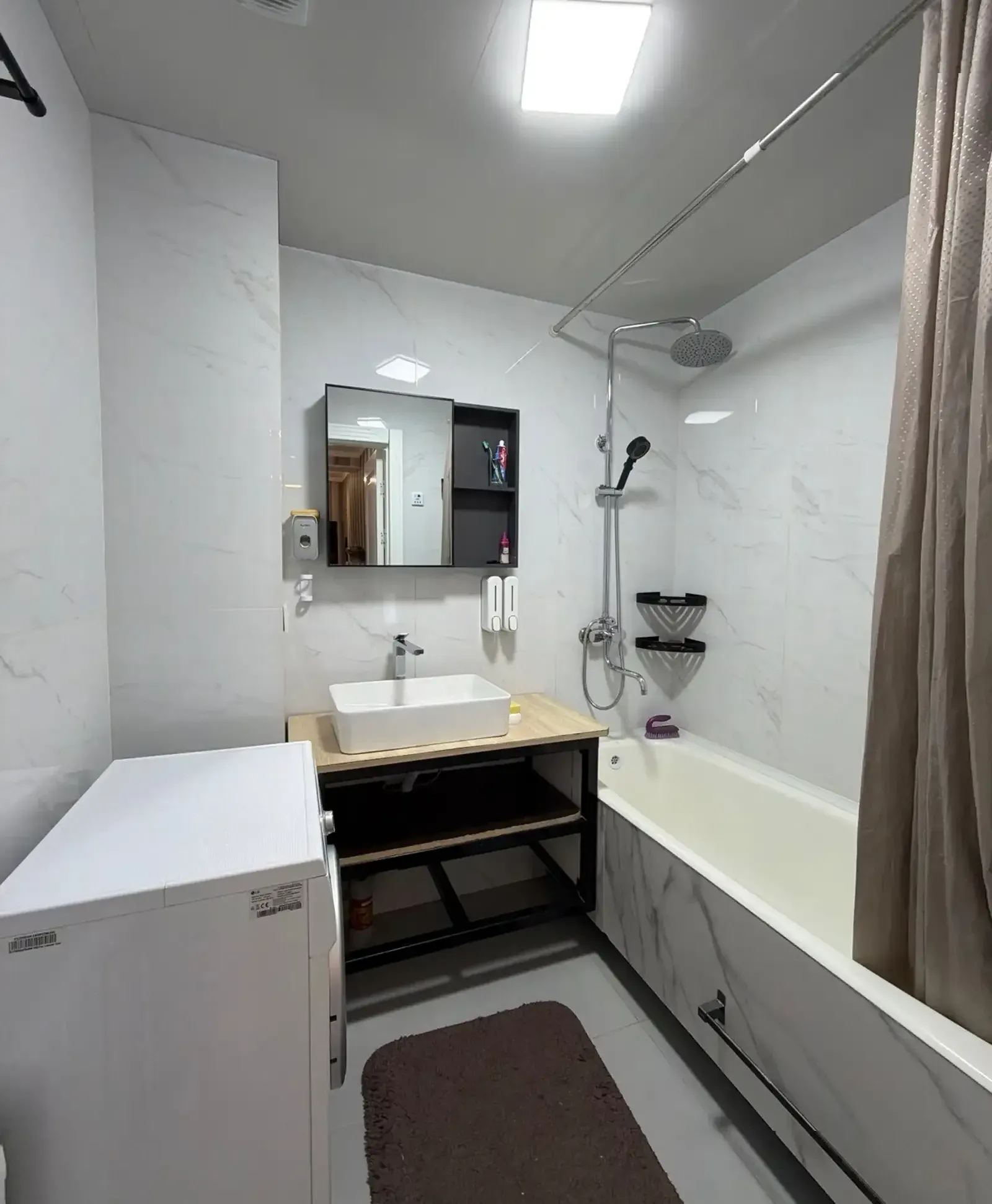 2-комн. квартира, 13 этаж, 95м², Овир/Гранд Отель