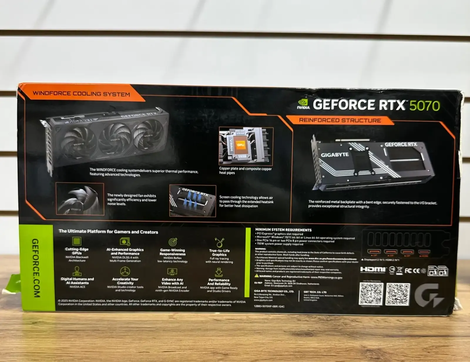 Видеокарта Gigabyte RTX 5070 3X 12G GDDR7
