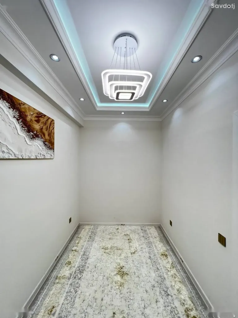 3-комн. квартира, 2 этаж, 70 м², сино