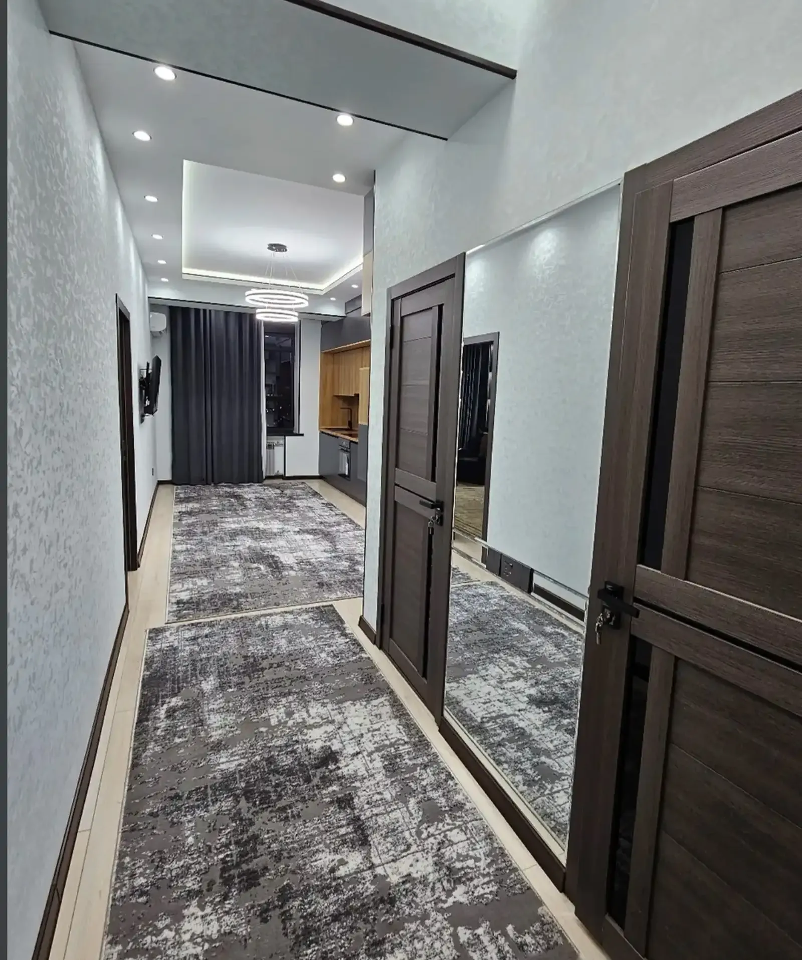 2-комн. квартира, 15 этаж, 58м², сино