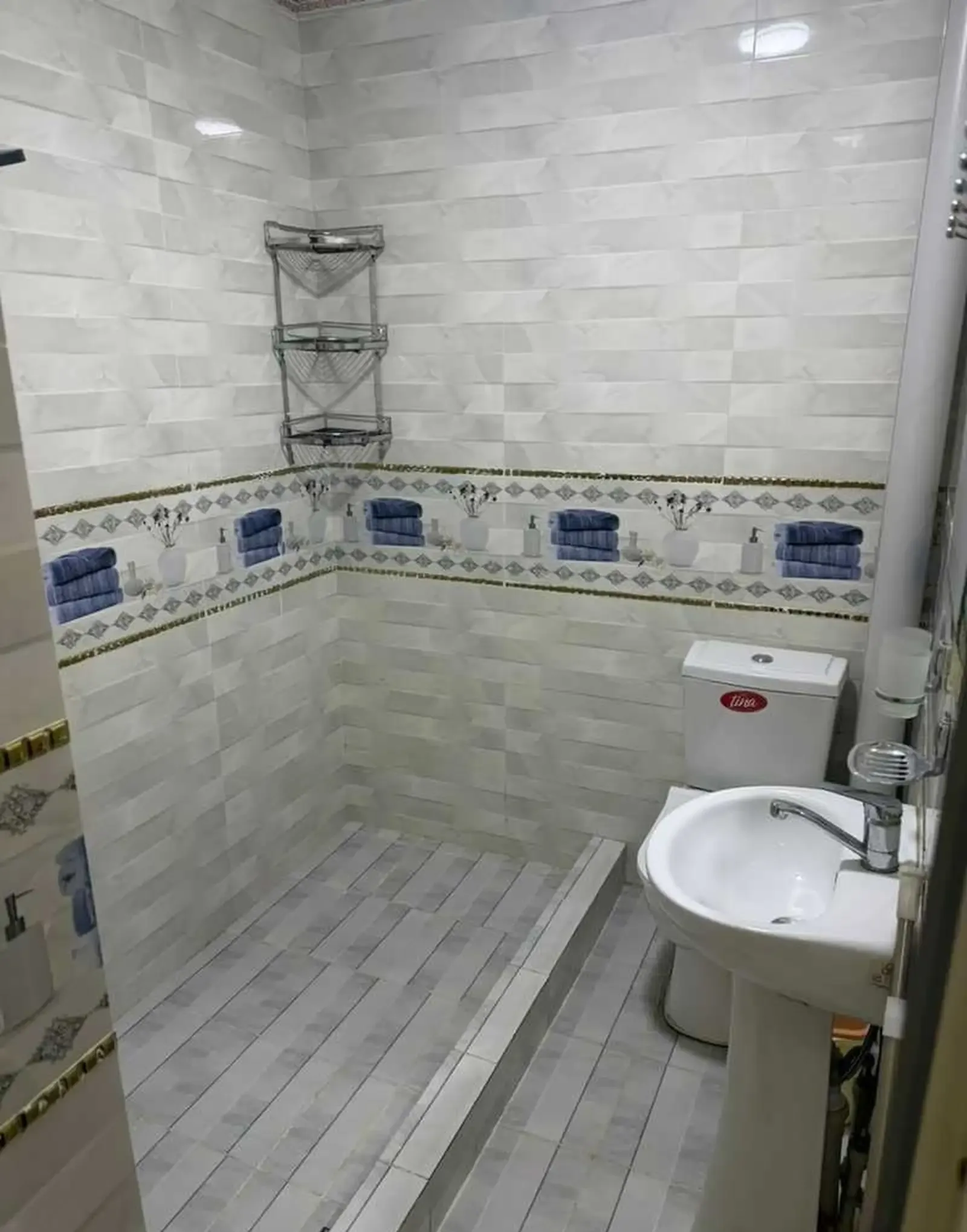 2-комн. квартира, 1 этаж, 80м², Шоҳмансур