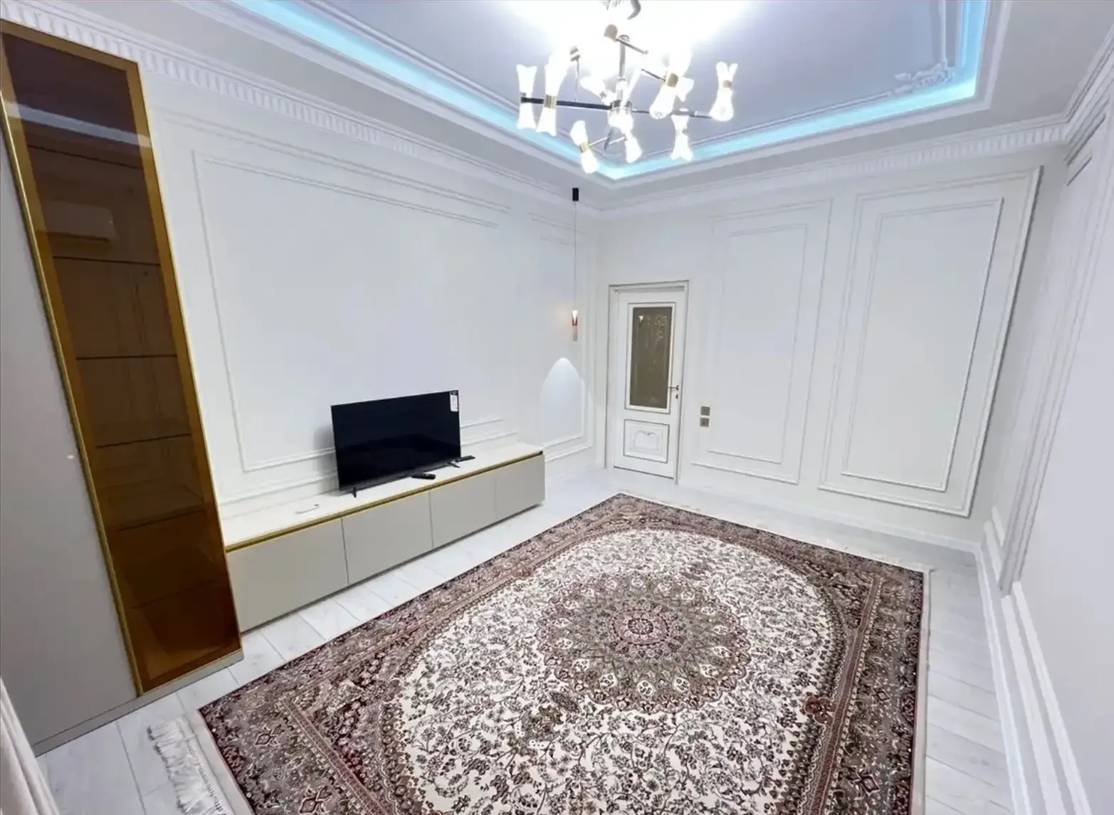 2-комн. квартира, 10 этаж, 82м², шоҳмансур
