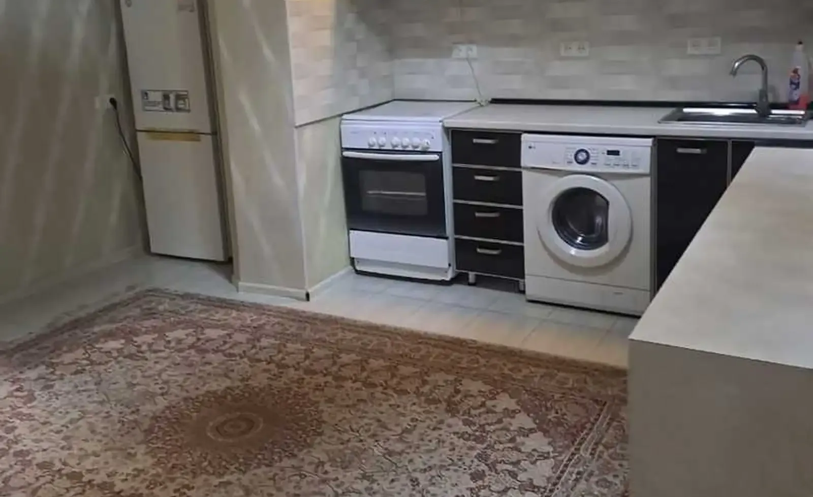 2-комн. квартира, 9 этаж, 65м², айни 55
