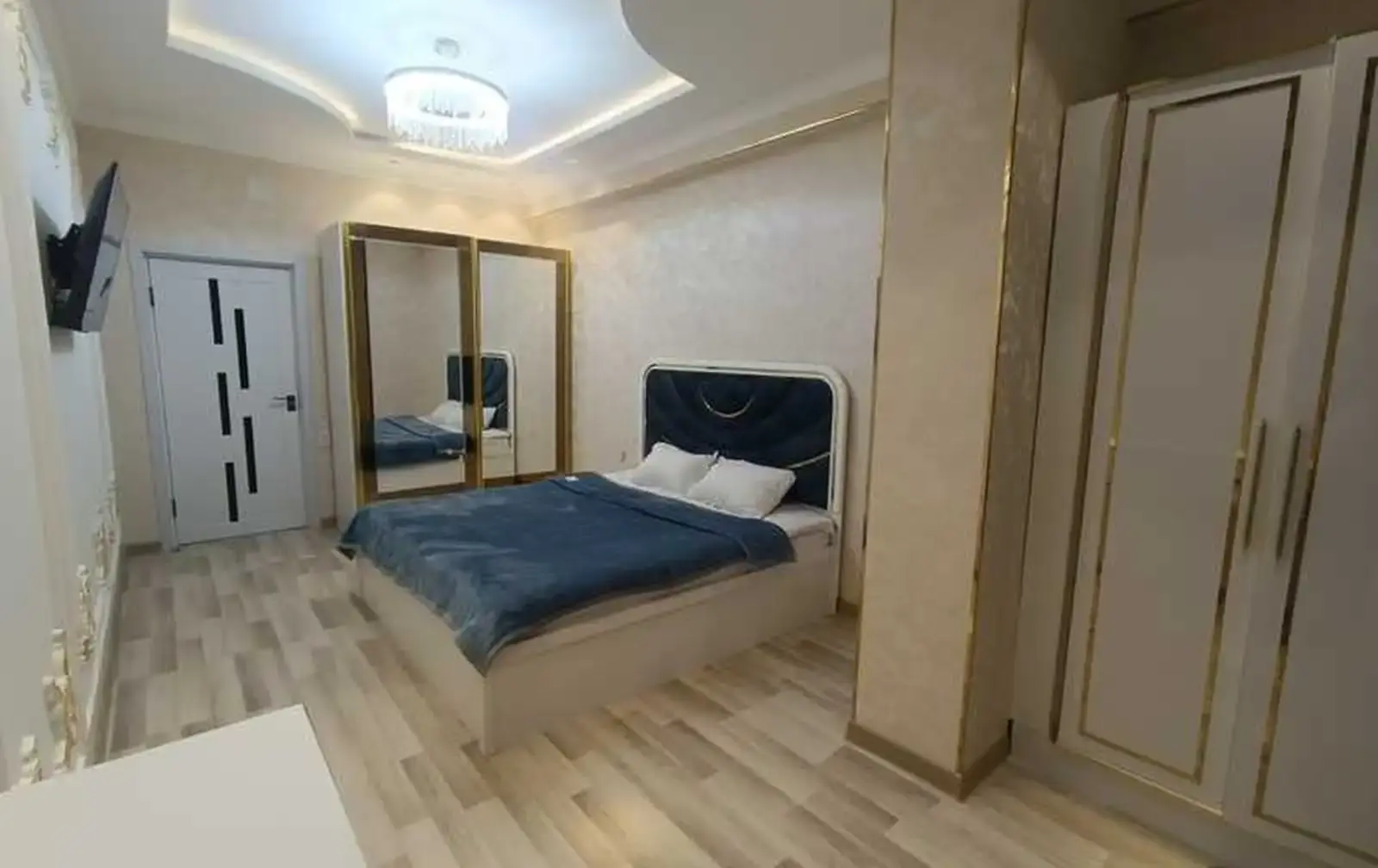 2-комн. квартира, 2 этаж, 72м², Исмоили Сомонӣ