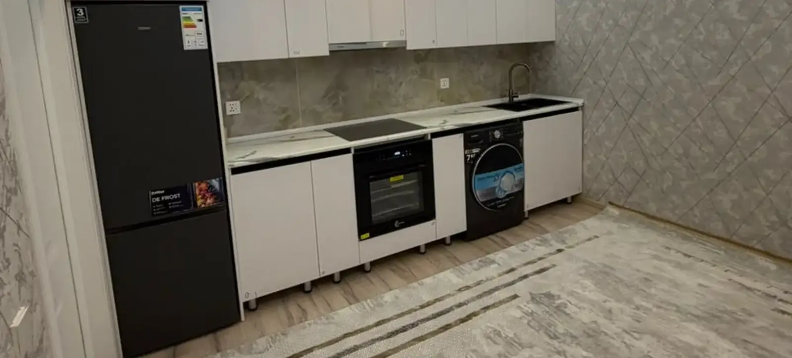 2-комн. квартира, 14 этаж, 76 м², Шохмансур