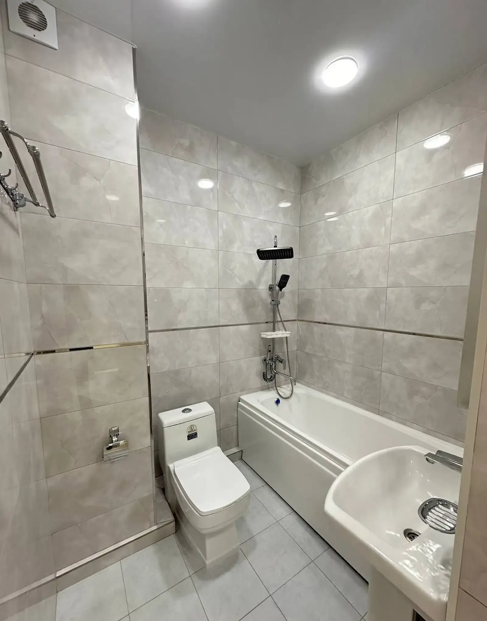 2-комн. квартира, 13 этаж, 88 м², 82мкр, Саодат