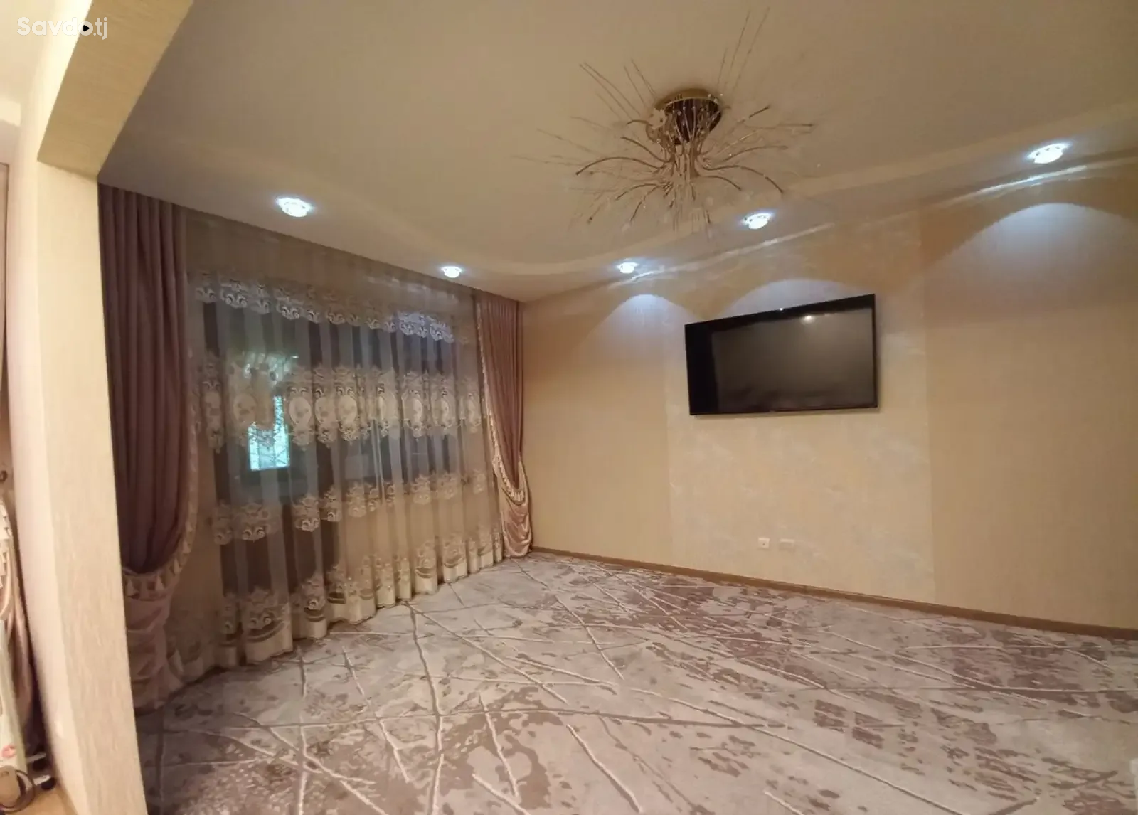 4-комн. квартира, 5 этаж, 80 м², И. Сомони, на против парка Истиклол
