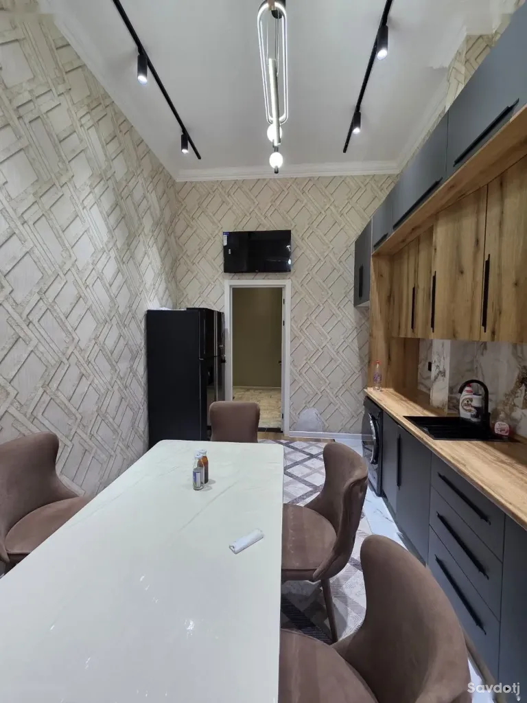 3-комн. квартира, 1 этаж, 97 м², Сино